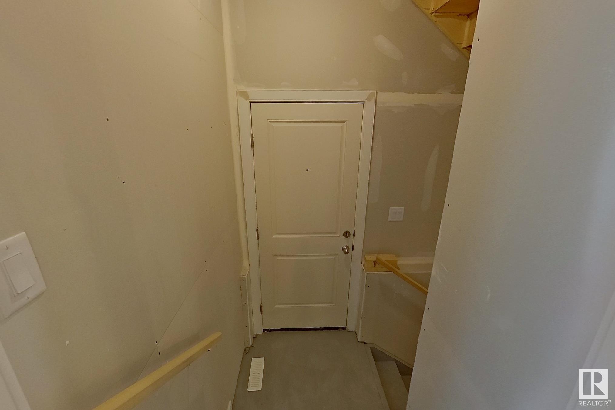      420 28 ST SW , Edmonton,  ,T6X 1A7 ;  Listing Number: MLS E4419221