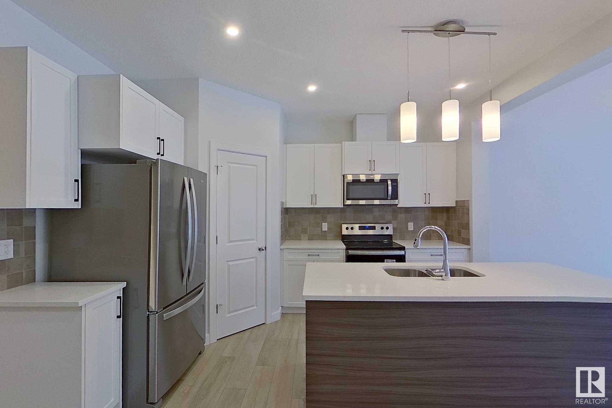      420 28 ST SW , Edmonton,  ,T6X 1A7 ;  Listing Number: MLS E4419221