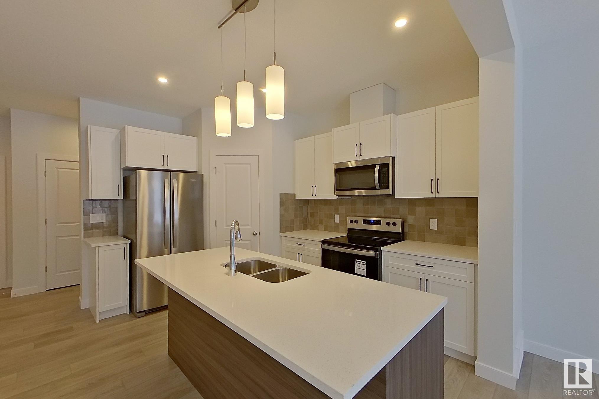      420 28 ST SW , Edmonton,  ,T6X 1A7 ;  Listing Number: MLS E4419221