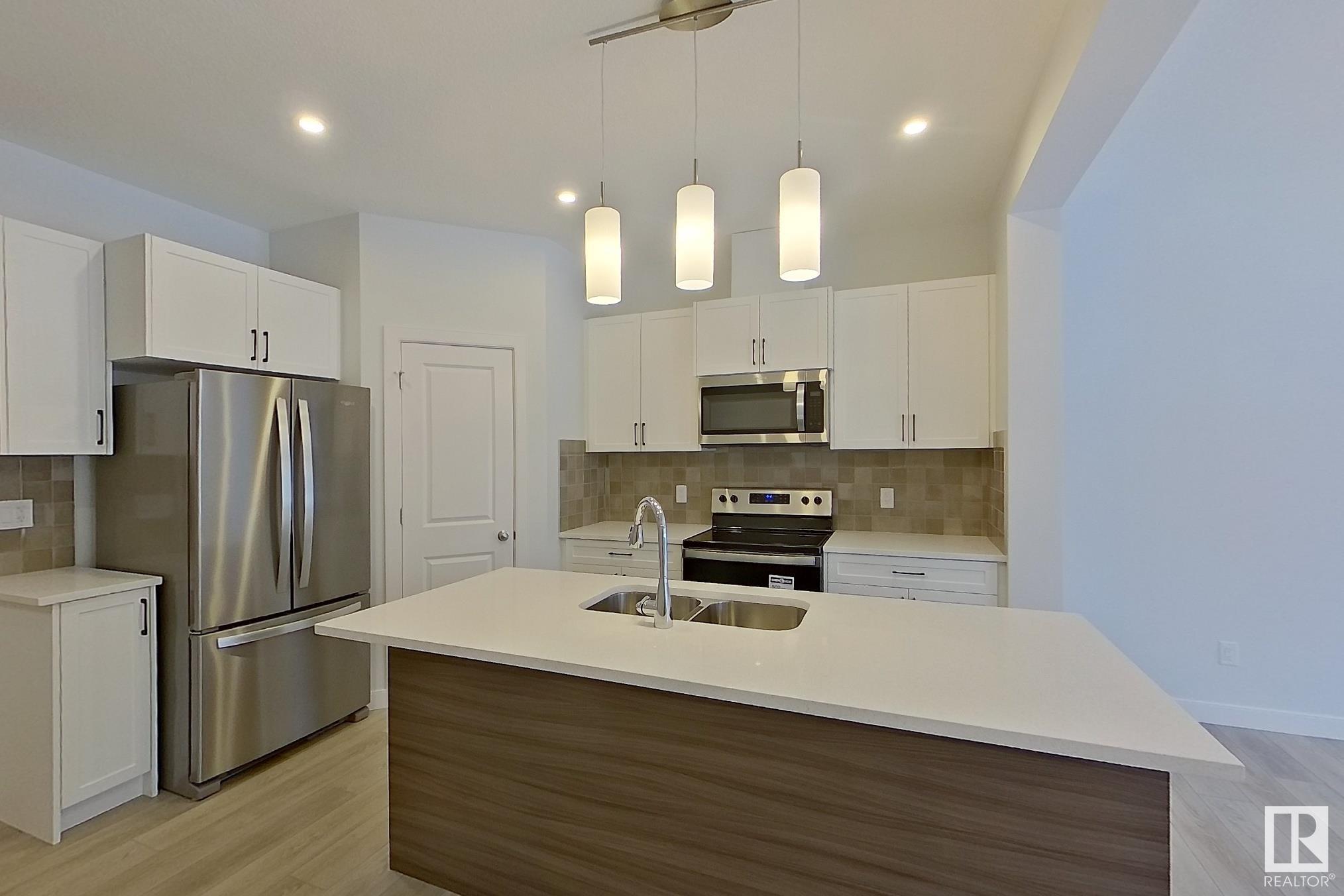      420 28 ST SW , Edmonton,  ,T6X 1A7 ;  Listing Number: MLS E4419221