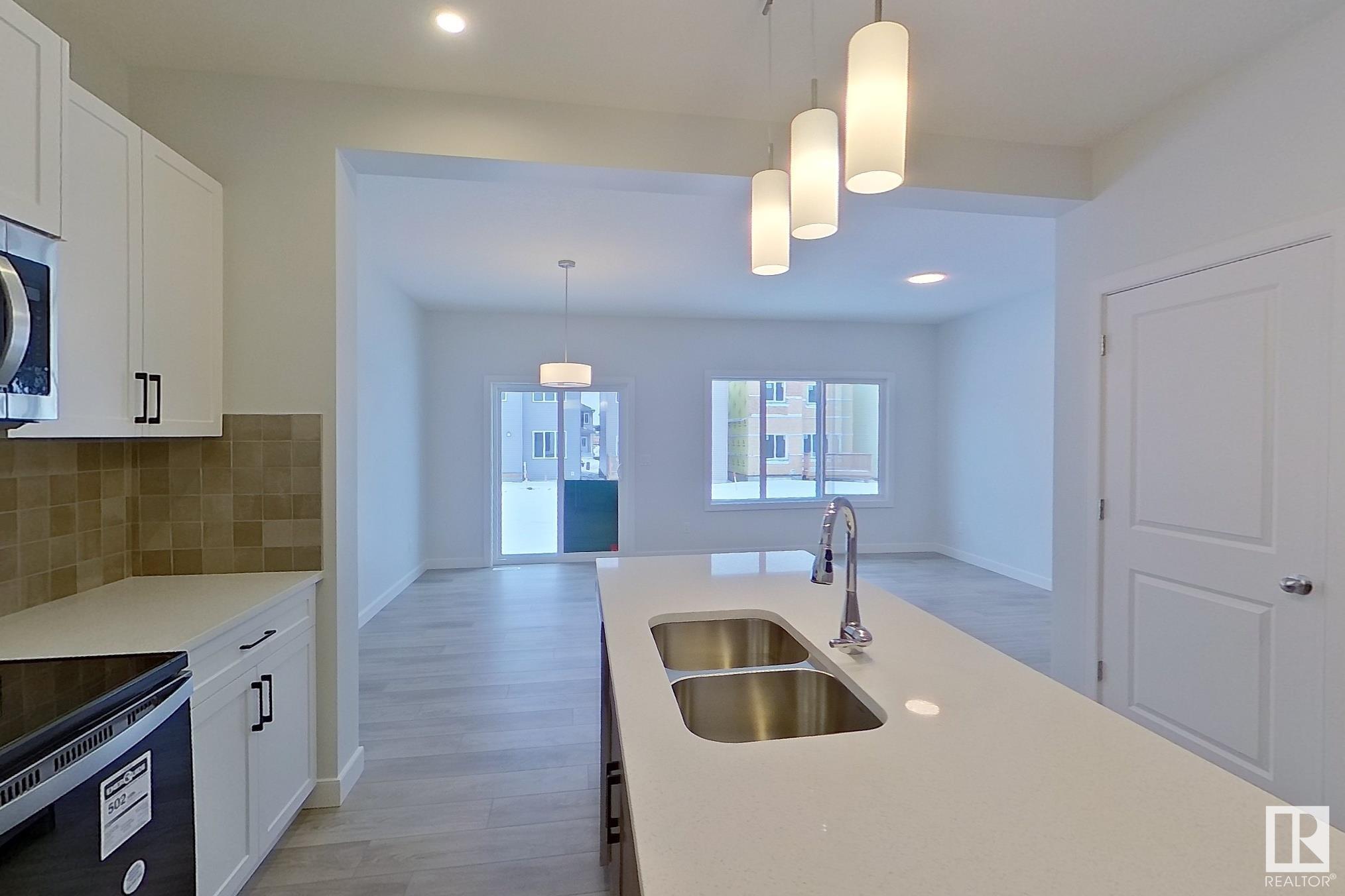      420 28 ST SW , Edmonton,  ,T6X 1A7 ;  Listing Number: MLS E4419221