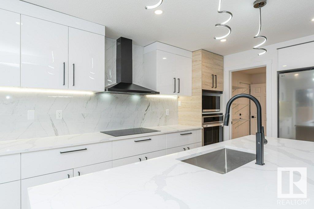     9404 173 ST NW , Edmonton,  ,T5T 3K8 ;  Listing Number: MLS E4419223