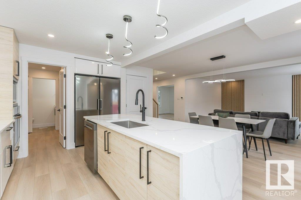      9404 173 ST NW , Edmonton,  ,T5T 3K8 ;  Listing Number: MLS E4419223