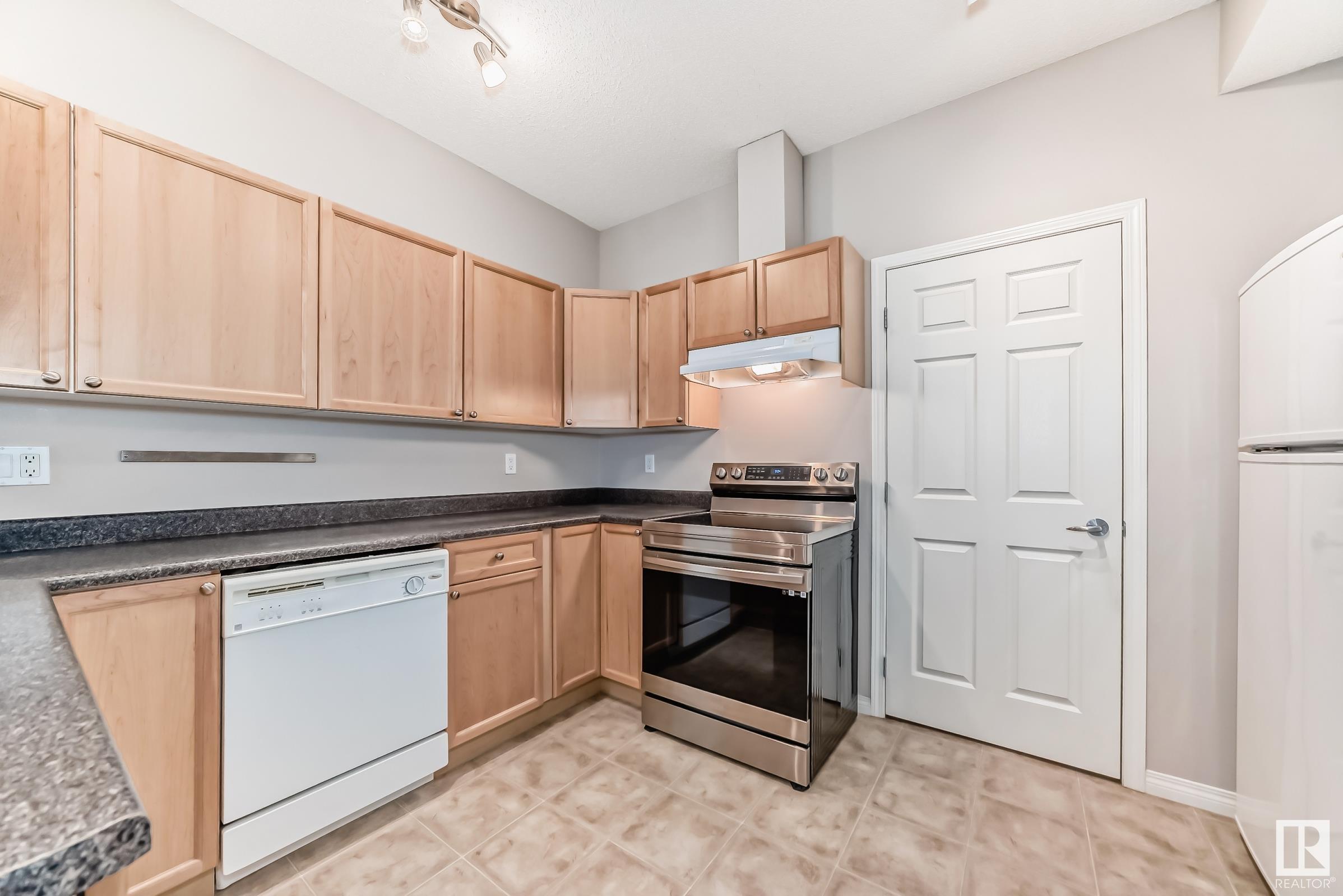      #69 3040 Spence WD SW , Edmonton,  ,T6X 1N7 ;  Listing Number: MLS E4419225