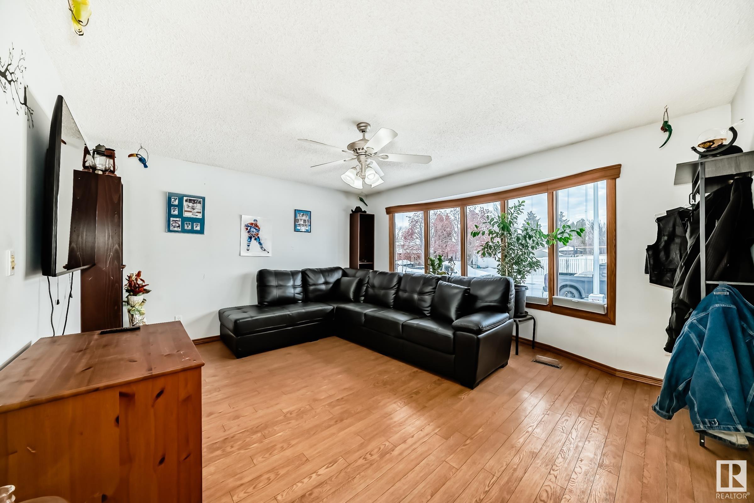      4515 20A AV NW , Edmonton,  ,T6L 2V2 ;  Listing Number: MLS E4419227
