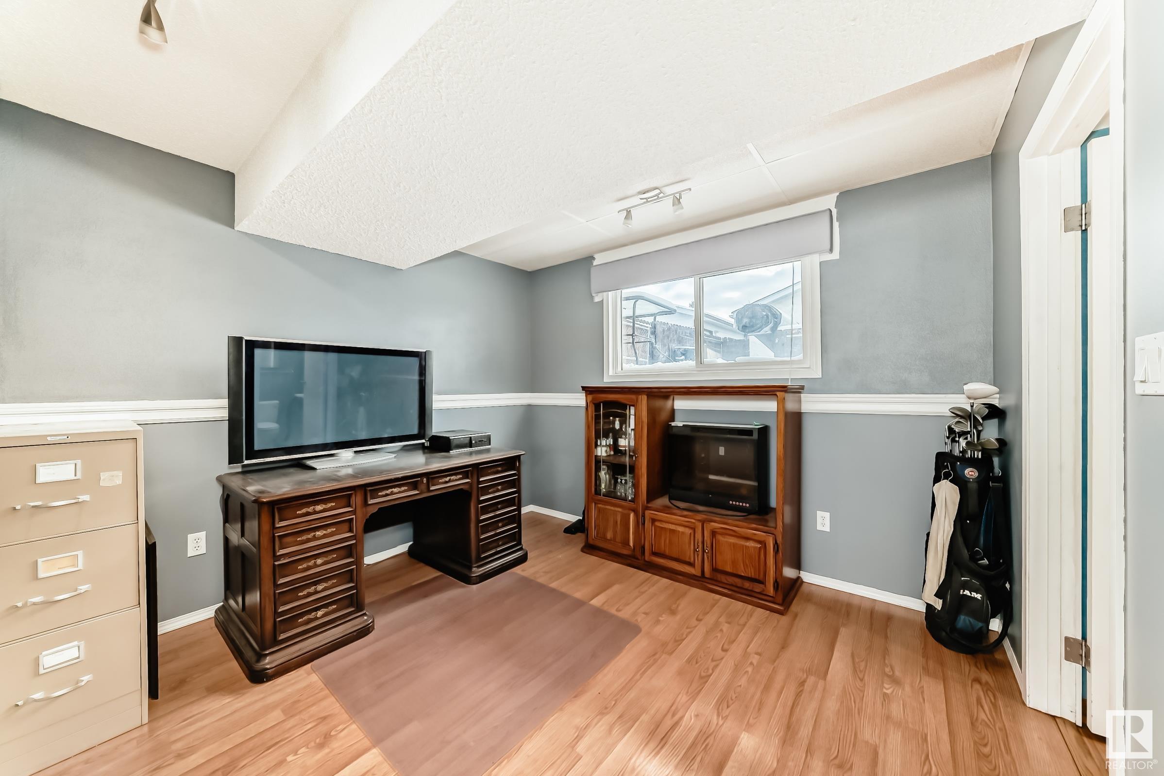      4515 20A AV NW , Edmonton,  ,T6L 2V2 ;  Listing Number: MLS E4419227