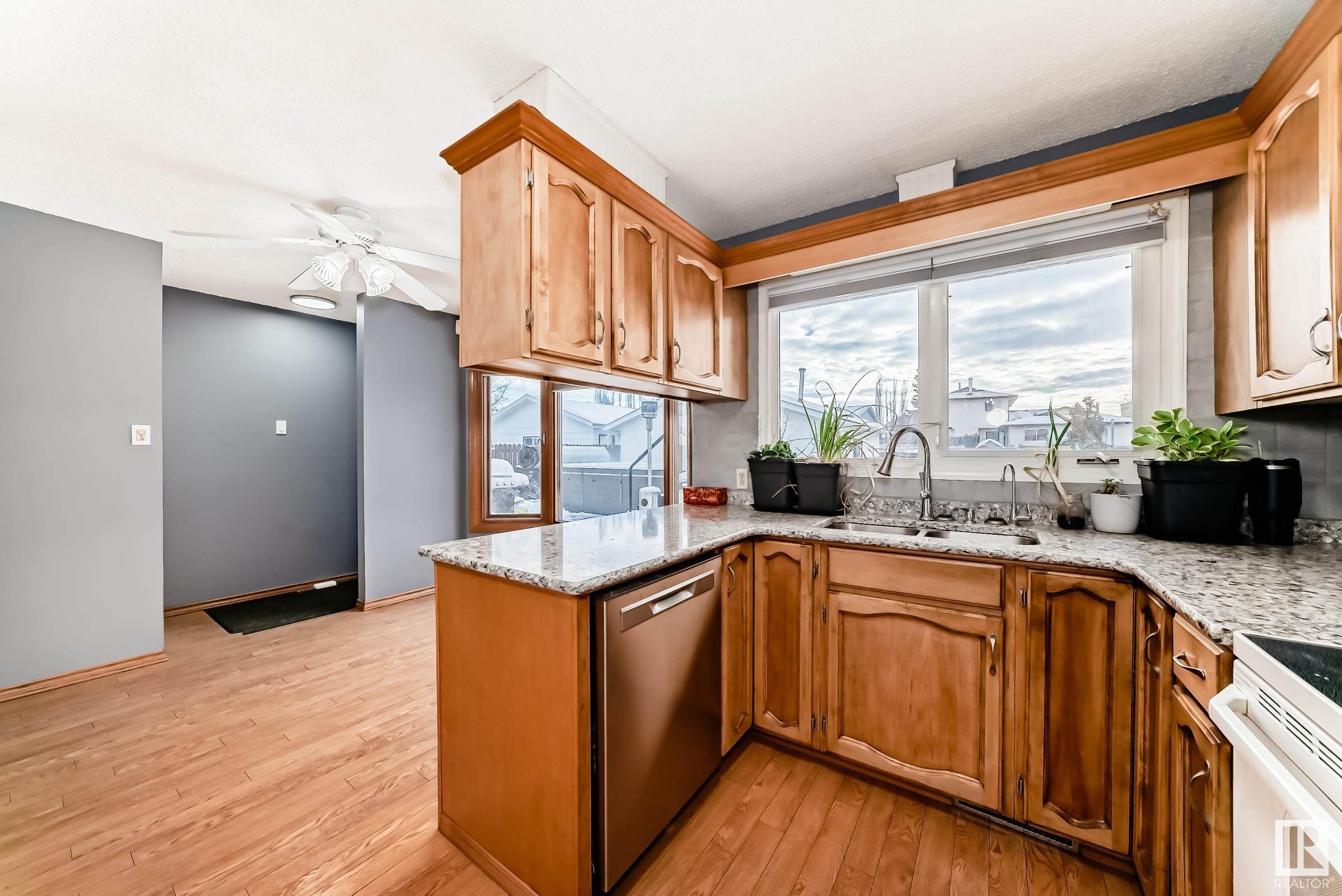      4515 20A AV NW , Edmonton,  ,T6L 2V2 ;  Listing Number: MLS E4419227