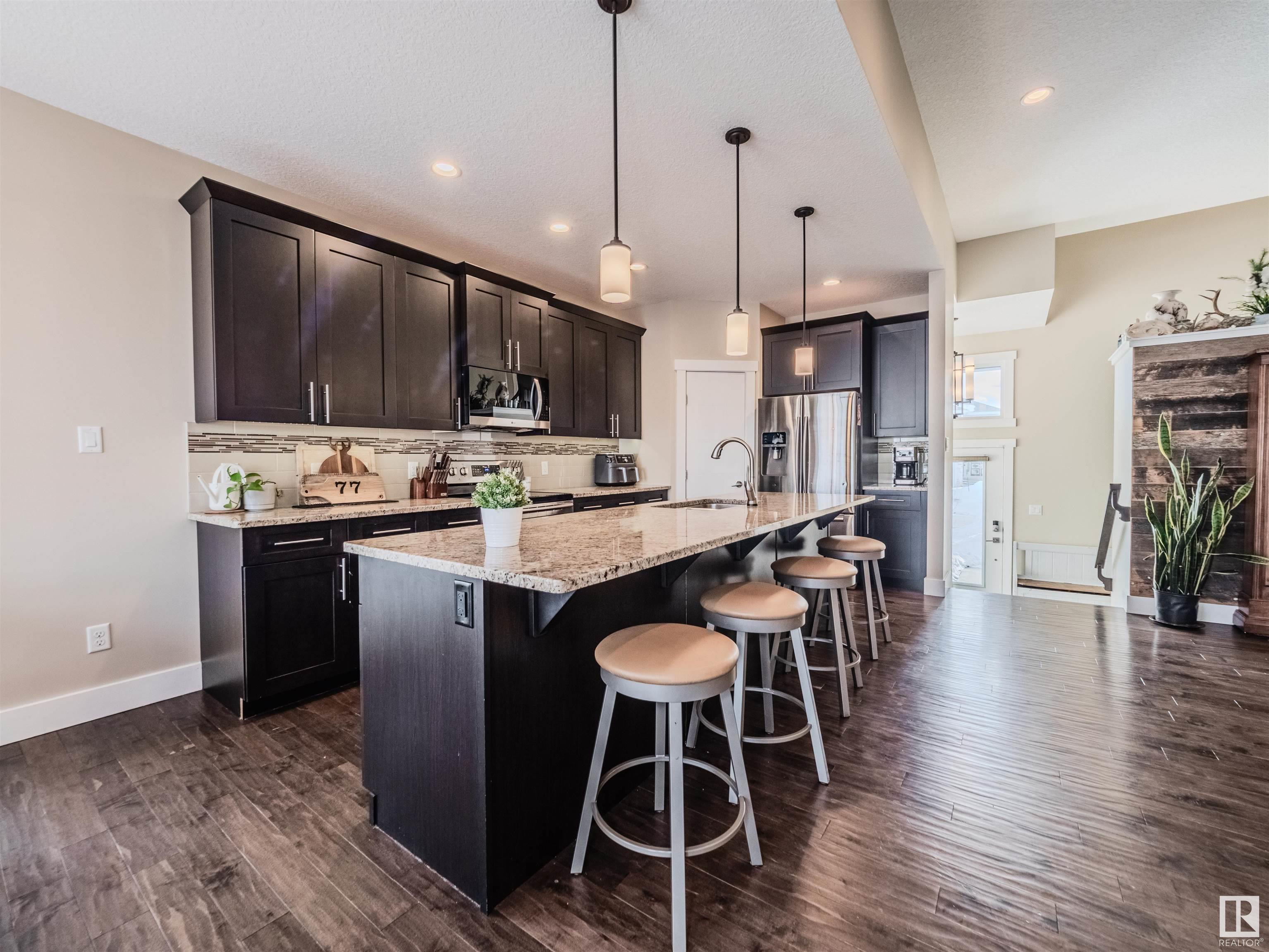      21 LAKESHORE CV , Beaumont,  ,T4X 0J2 ;  Listing Number: MLS E4419228