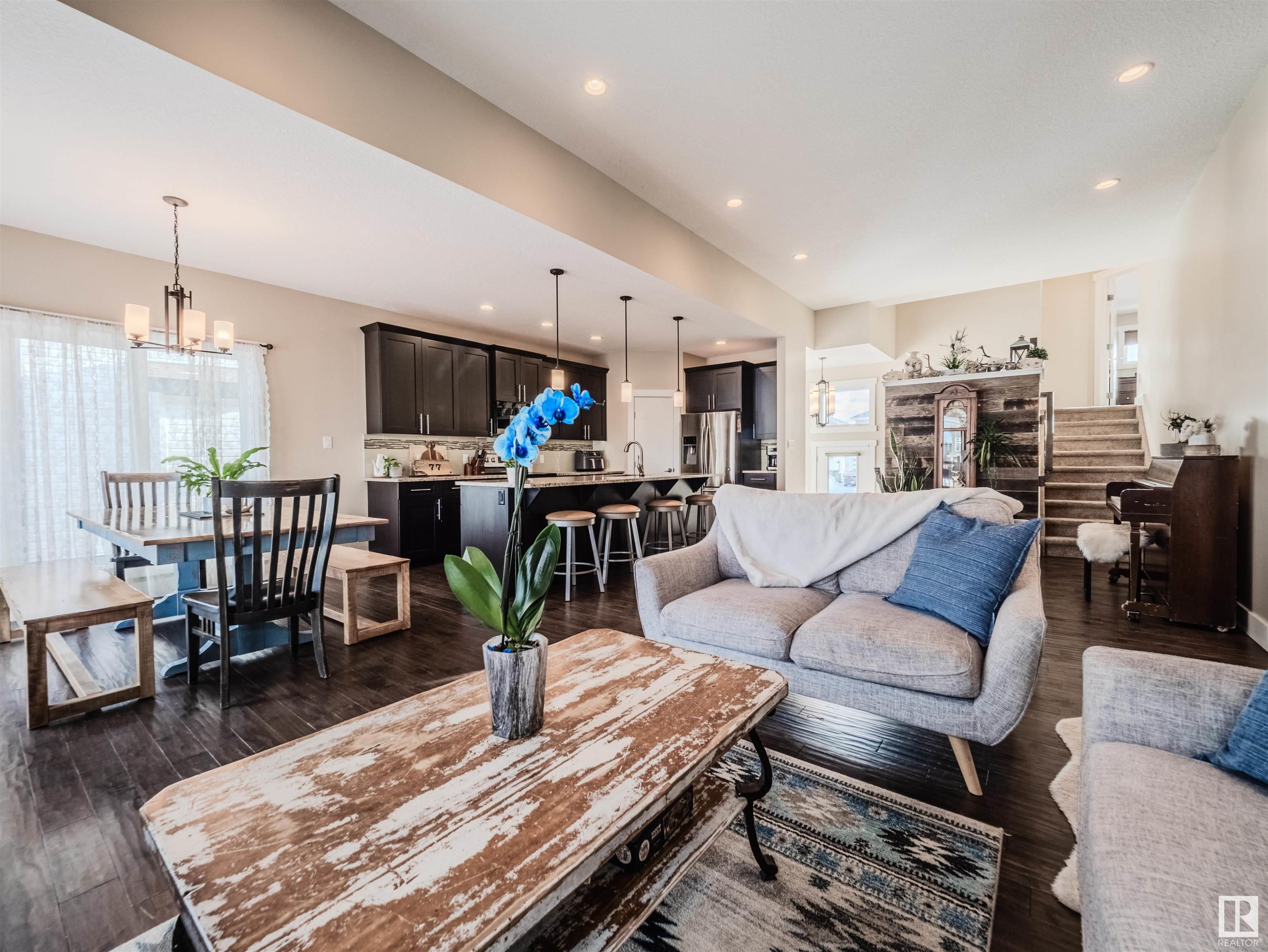      21 LAKESHORE CV , Beaumont,  ,T4X 0J2 ;  Listing Number: MLS E4419228
