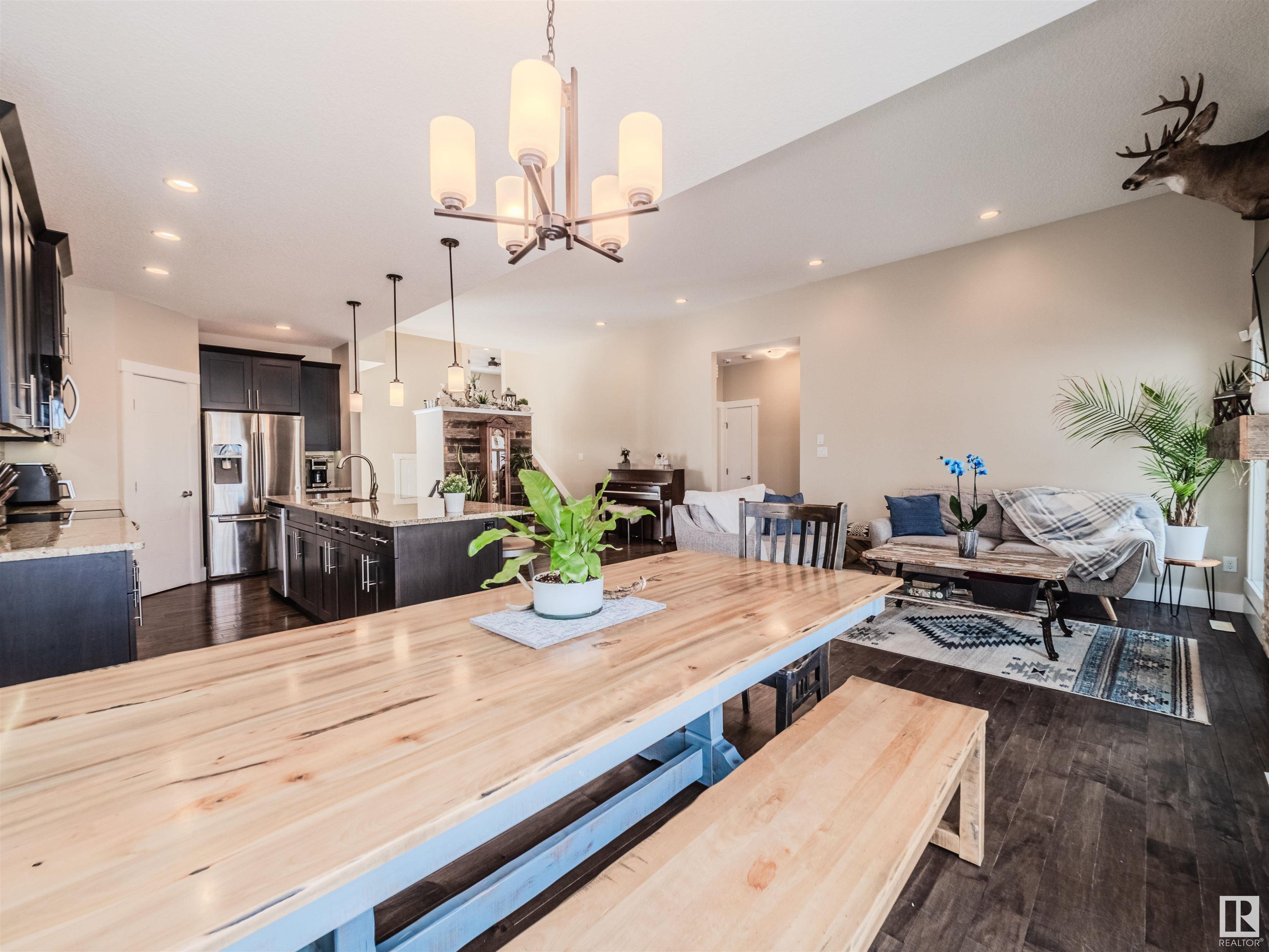      21 LAKESHORE CV , Beaumont,  ,T4X 0J2 ;  Listing Number: MLS E4419228