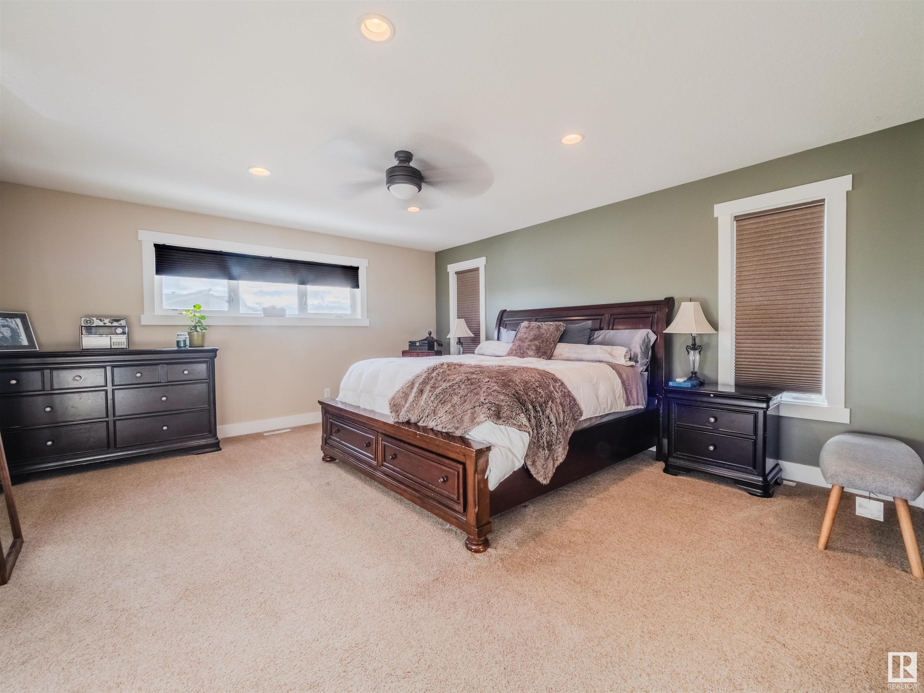      21 LAKESHORE CV , Beaumont,  ,T4X 0J2 ;  Listing Number: MLS E4419228