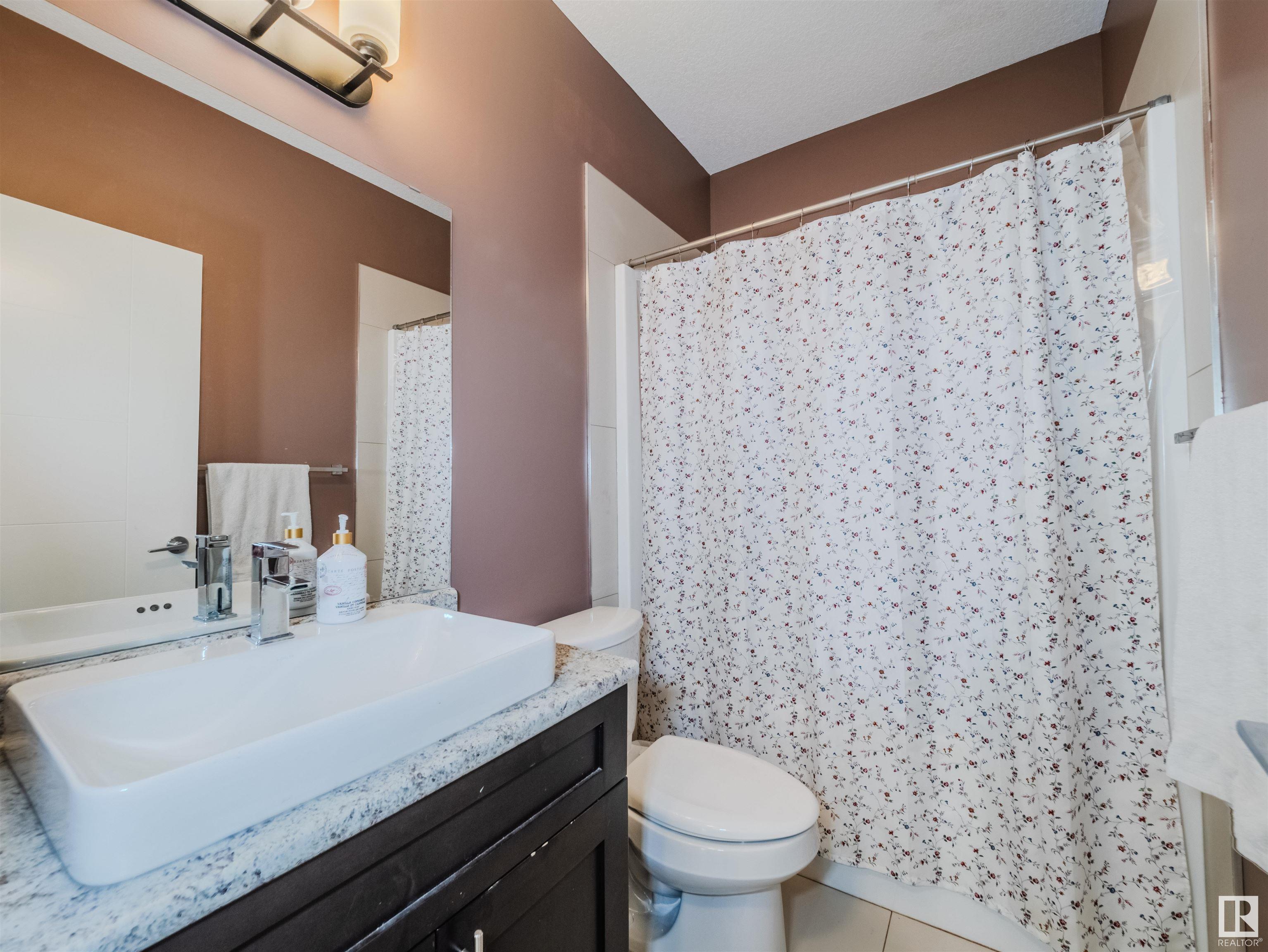      21 LAKESHORE CV , Beaumont,  ,T4X 0J2 ;  Listing Number: MLS E4419228