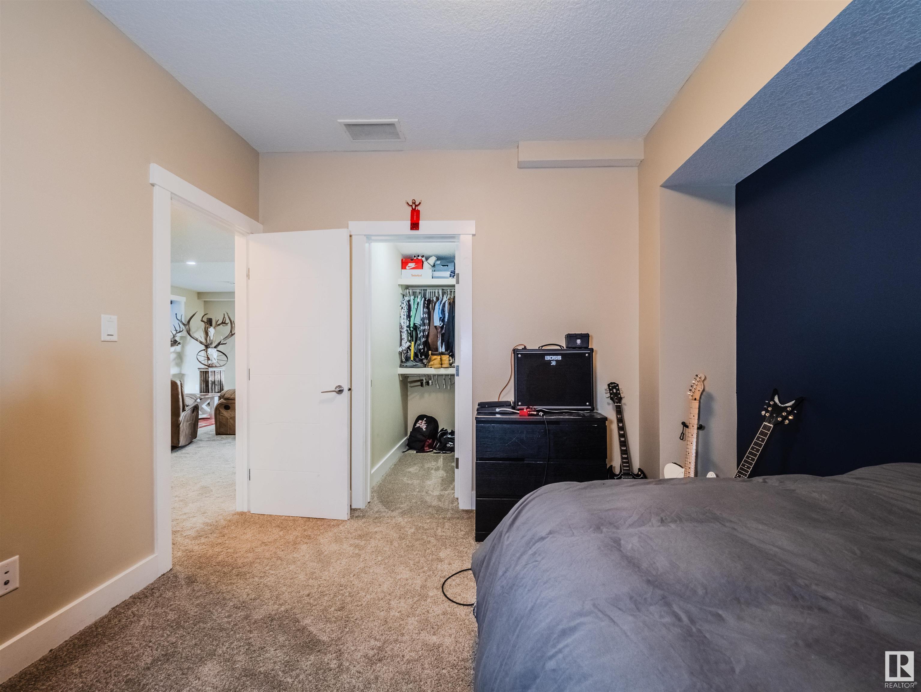      21 LAKESHORE CV , Beaumont,  ,T4X 0J2 ;  Listing Number: MLS E4419228
