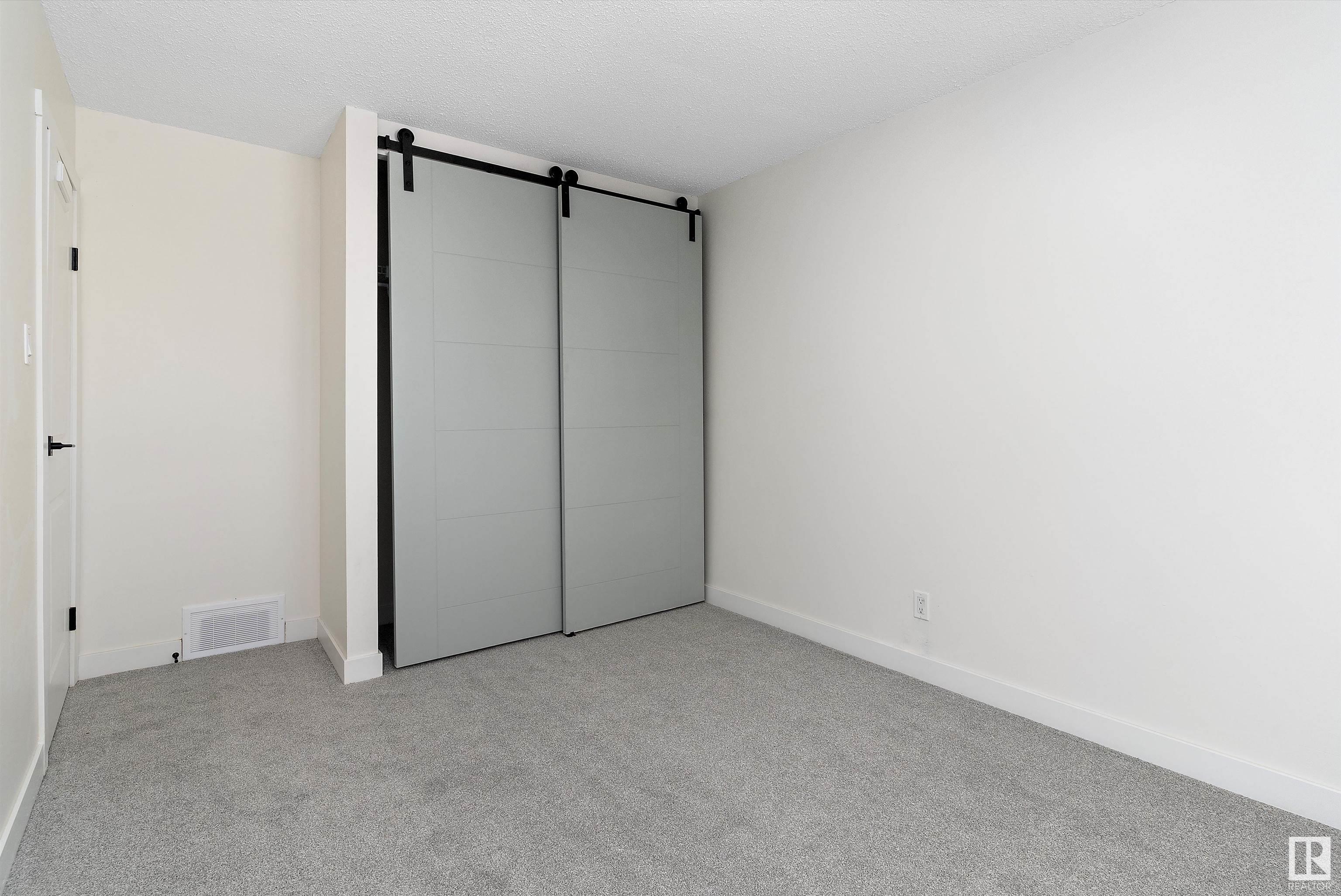      20C CALLINGWOOD CO NW , Edmonton,  ,T5T 0H5 ;  Listing Number: MLS E4419230