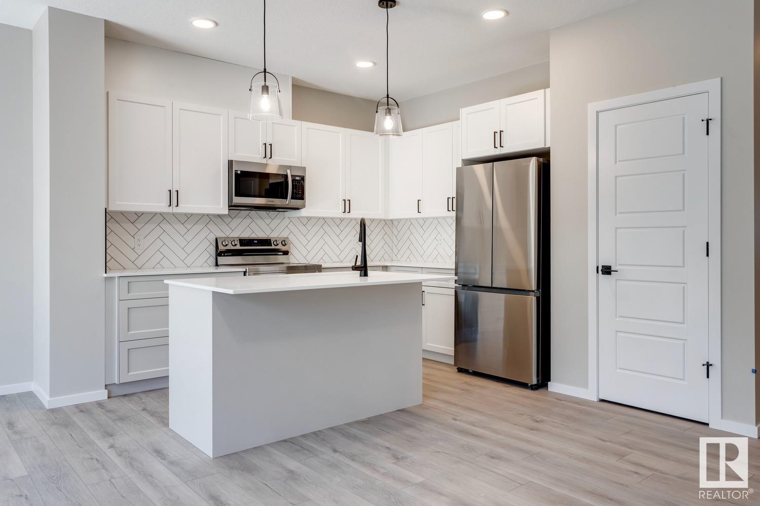      340 GENESIS VI , Stony Plain,  ,T7Z 0J6 ;  Listing Number: MLS E4419231