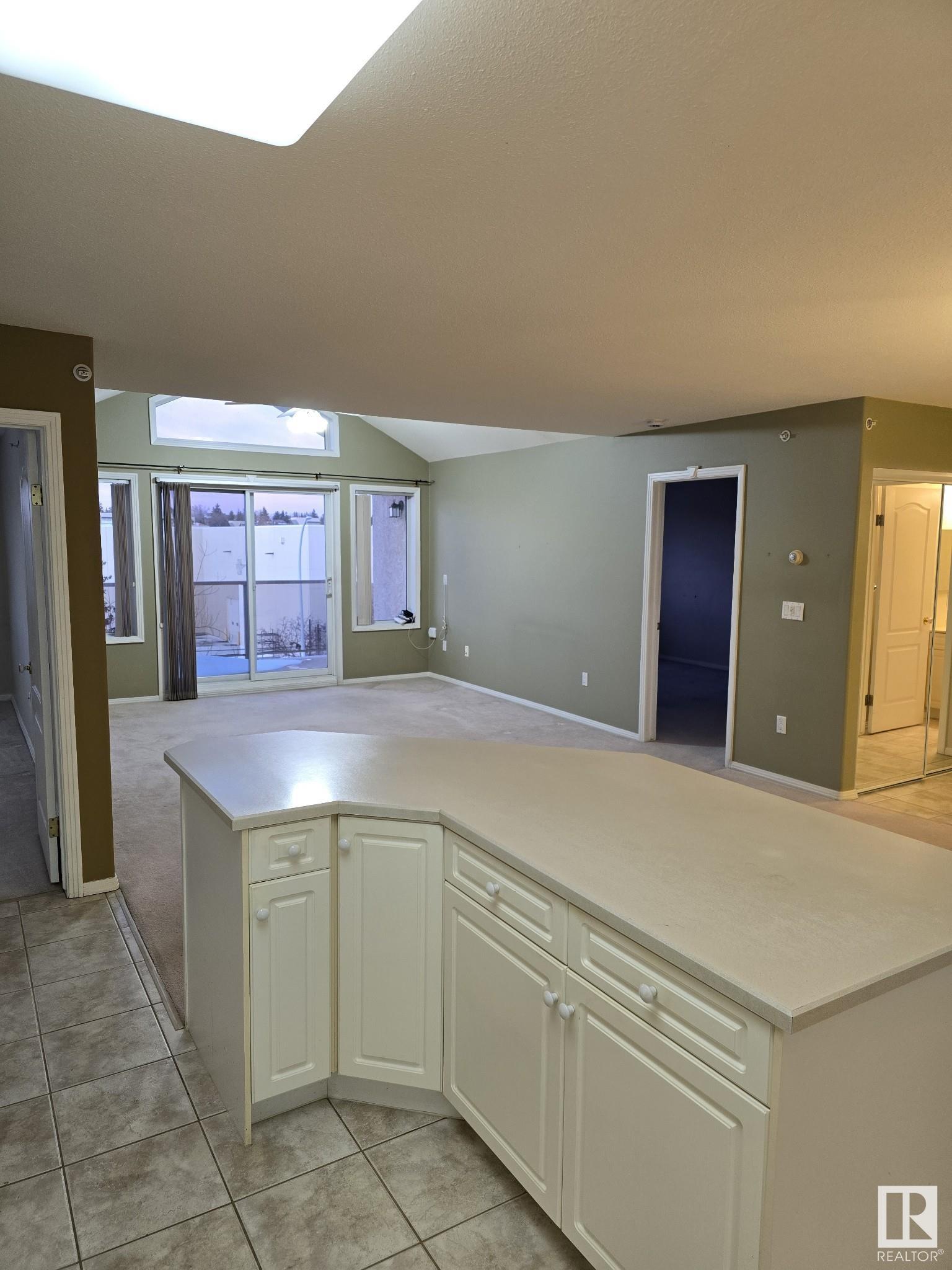      #302 10421 42 AV NW , Edmonton,  ,T6H 7C8 ;  Listing Number: MLS E4419243