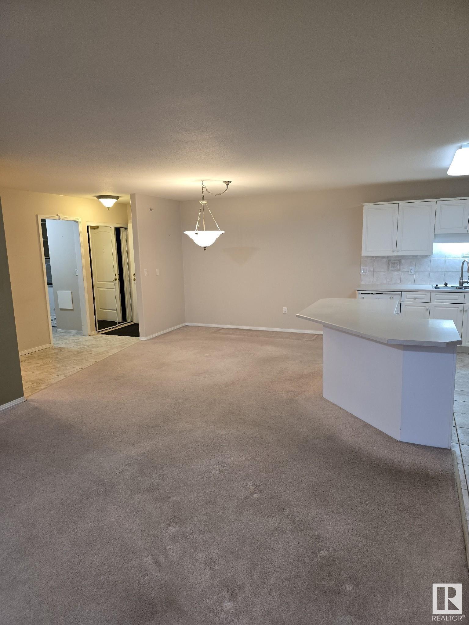      #302 10421 42 AV NW , Edmonton,  ,T6H 7C8 ;  Listing Number: MLS E4419243