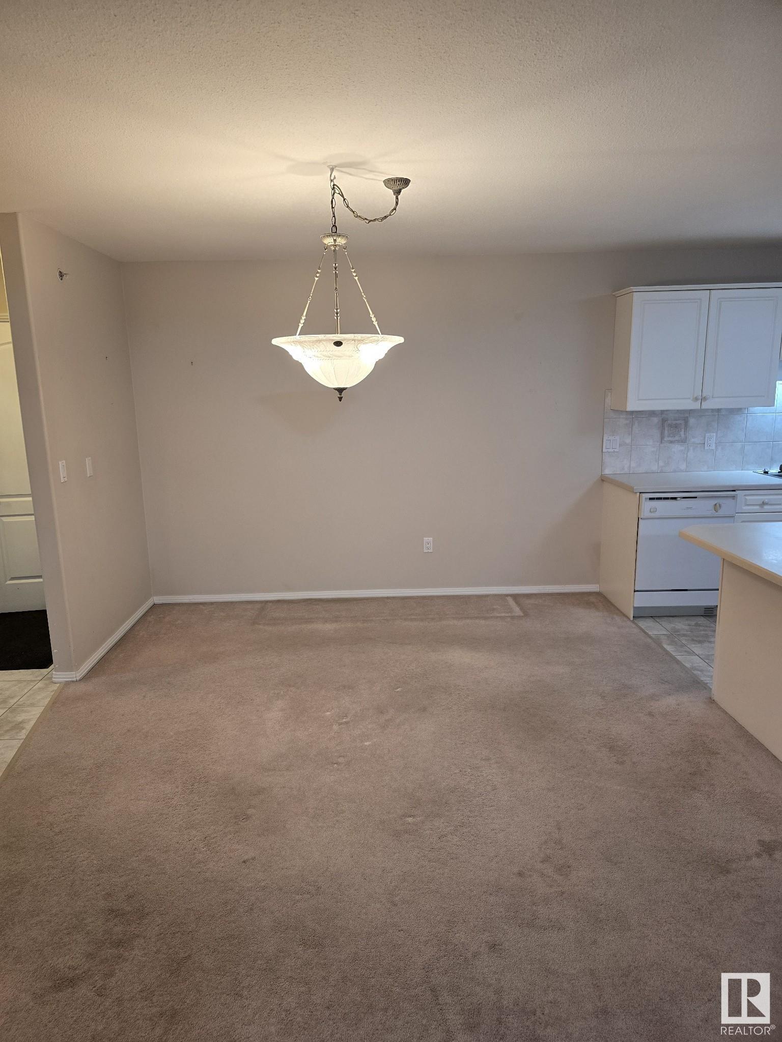      #302 10421 42 AV NW , Edmonton,  ,T6H 7C8 ;  Listing Number: MLS E4419243
