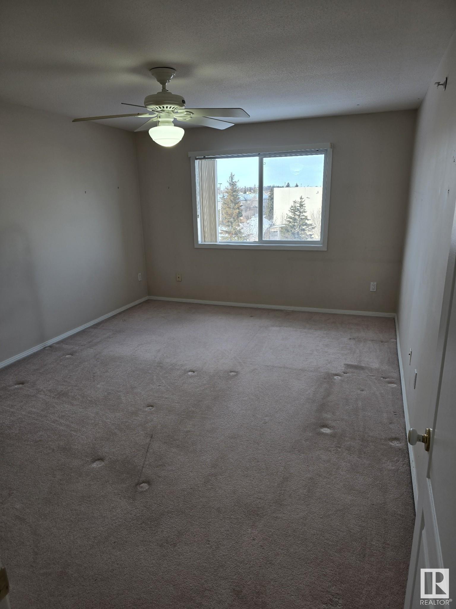      #302 10421 42 AV NW , Edmonton,  ,T6H 7C8 ;  Listing Number: MLS E4419243