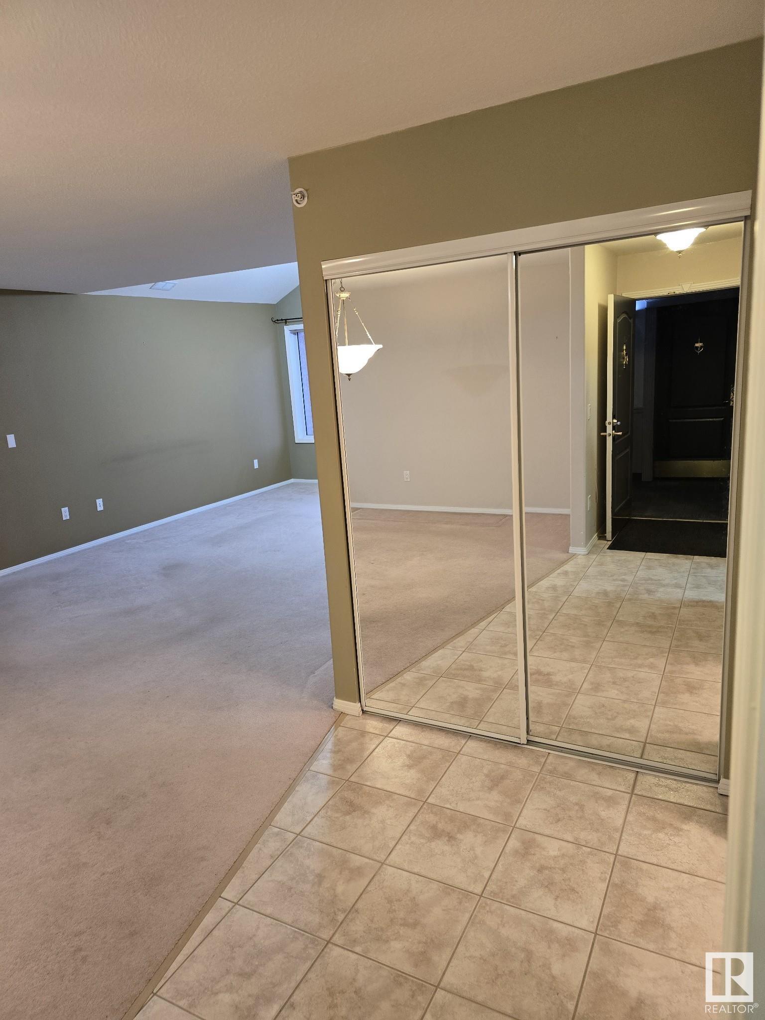      #302 10421 42 AV NW , Edmonton,  ,T6H 7C8 ;  Listing Number: MLS E4419243