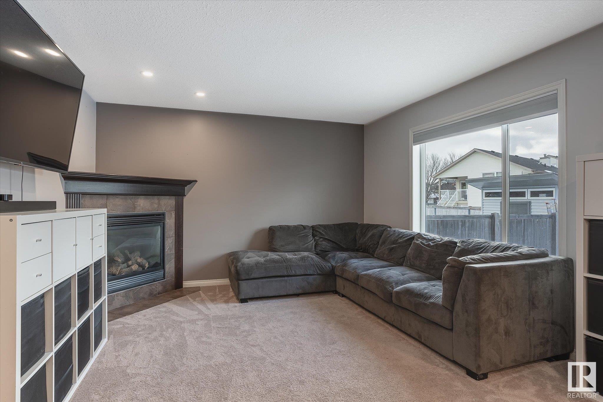      35 ASHGROVE DR , Spruce Grove,  ,T7X 4R5 ;  Listing Number: MLS E4419246