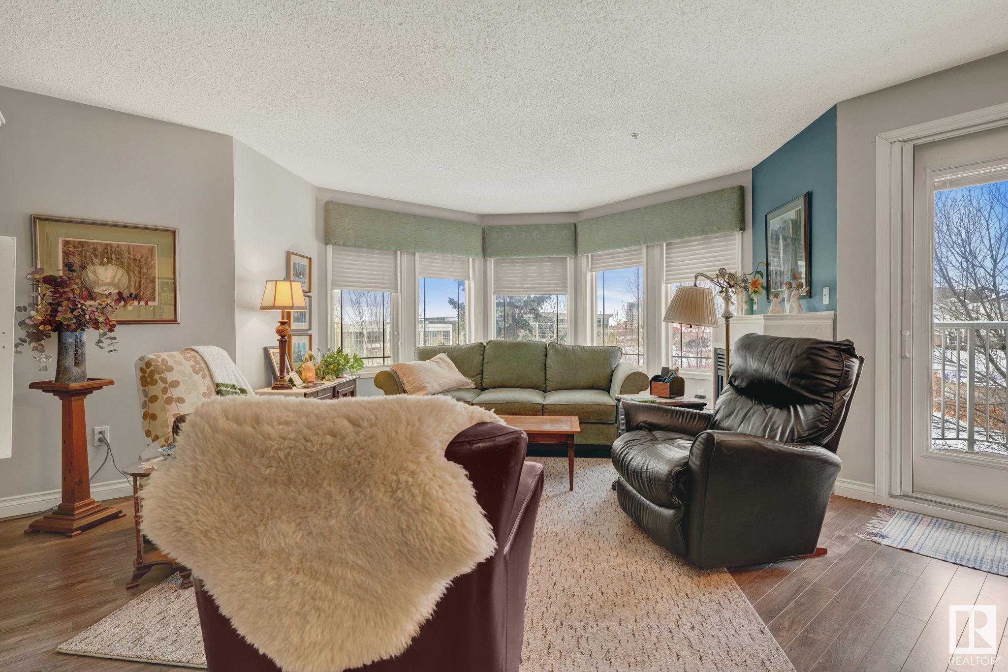      #302 2520 52 ST NW , Edmonton,  ,T6L 6S2 ;  Listing Number: MLS E4419253