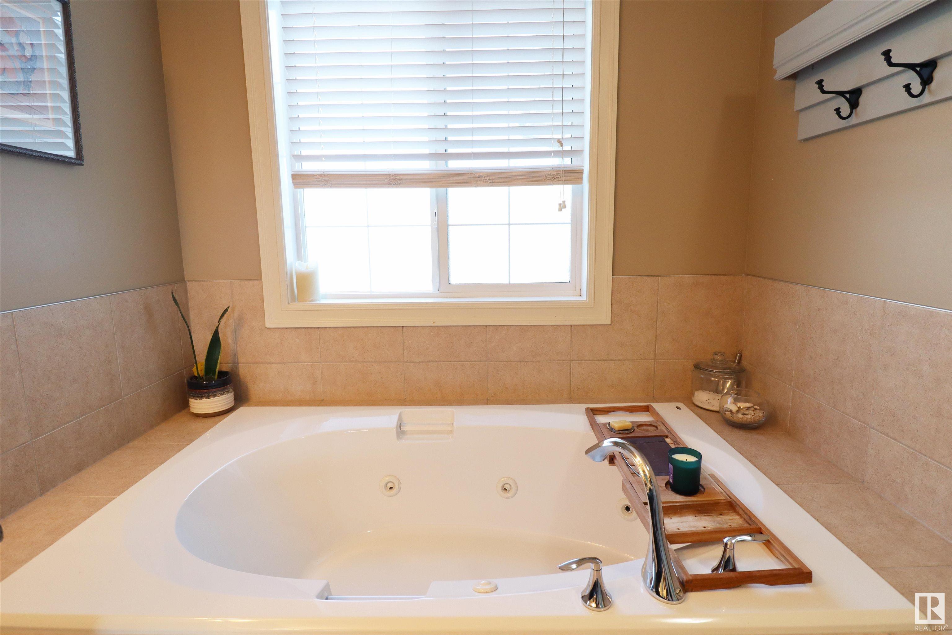     1612 WESTERRA AV , Stony Plain,  ,T7Z 0H2 ;  Listing Number: MLS E4419256