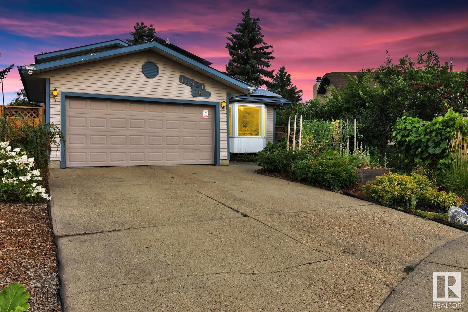      18921 98 AV NW , Edmonton,  ,T5T 5K3 ;  Listing Number: MLS E4419260