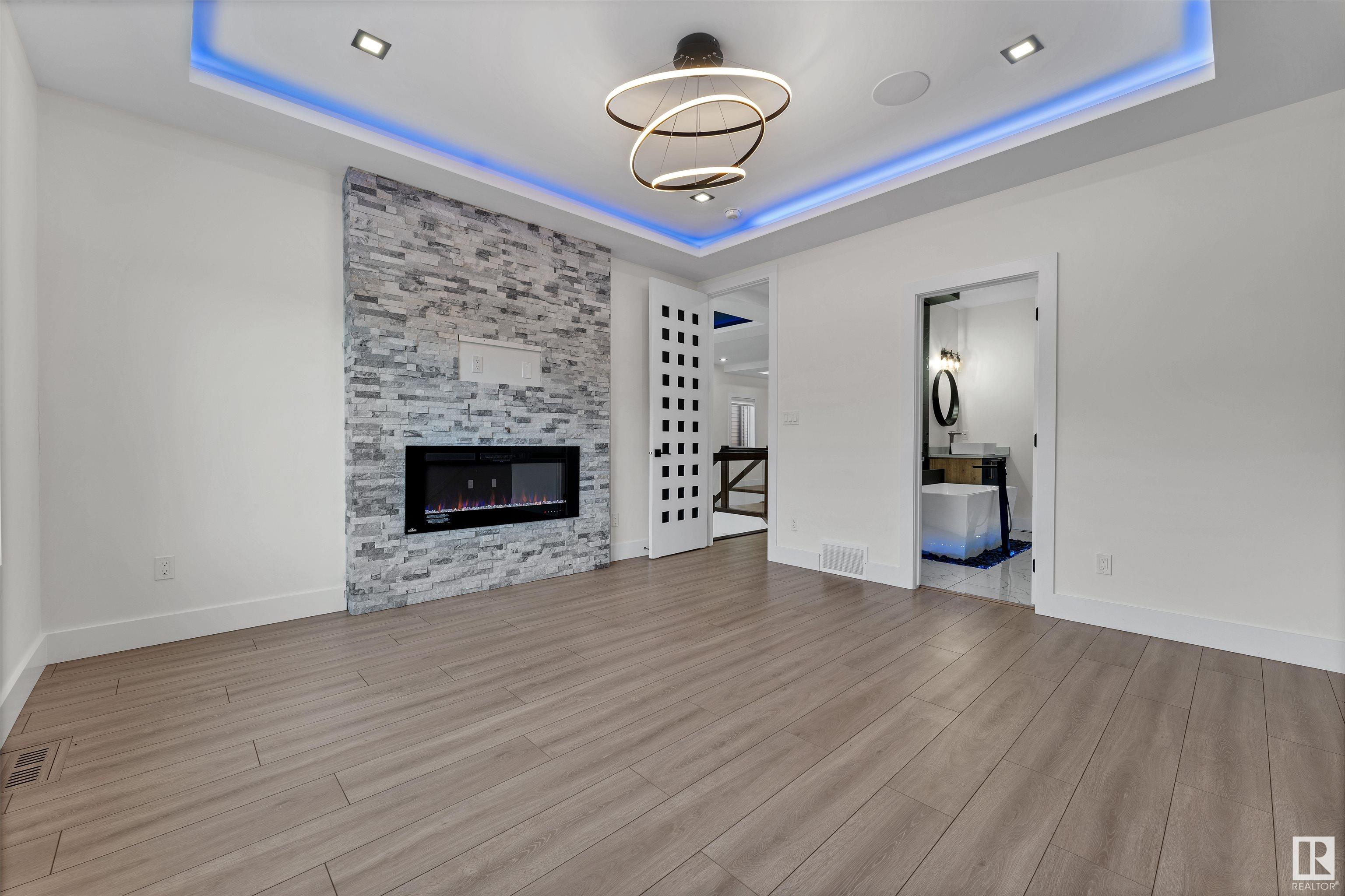      115 38 ST SW , Edmonton,  ,T6X 2W3 ;  Listing Number: MLS E4419275