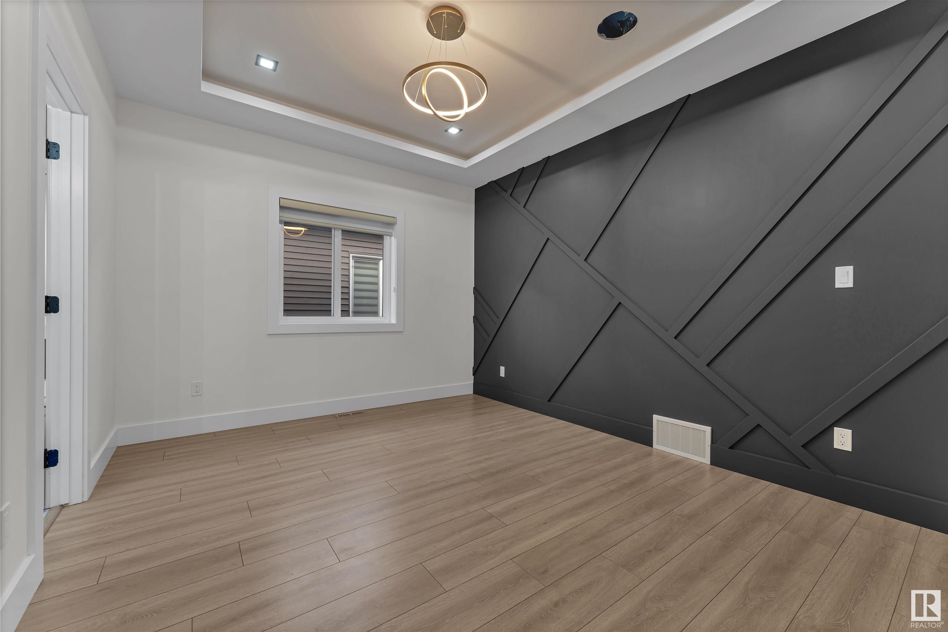      115 38 ST SW , Edmonton,  ,T6X 2W3 ;  Listing Number: MLS E4419275