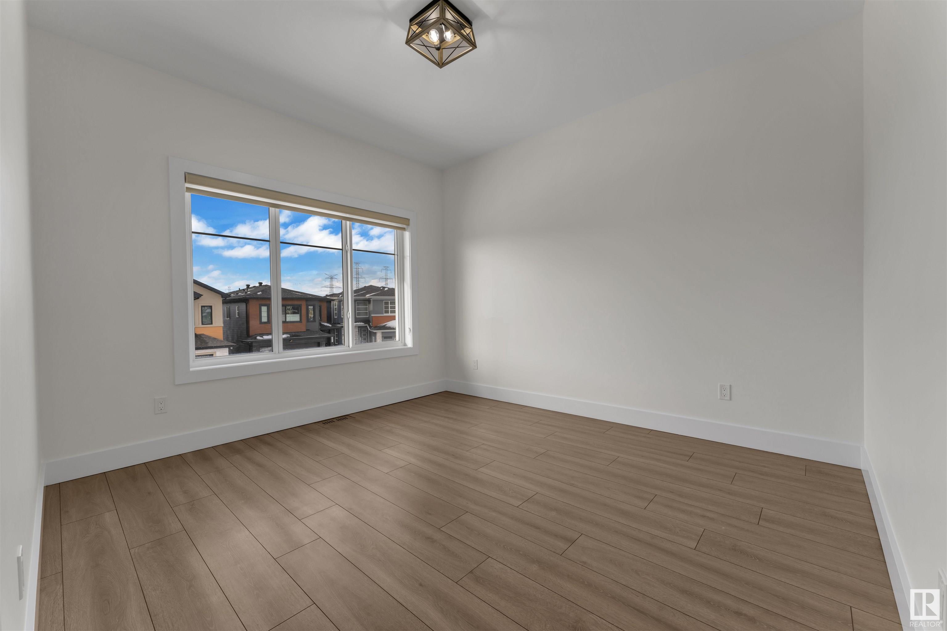      115 38 ST SW , Edmonton,  ,T6X 2W3 ;  Listing Number: MLS E4419275