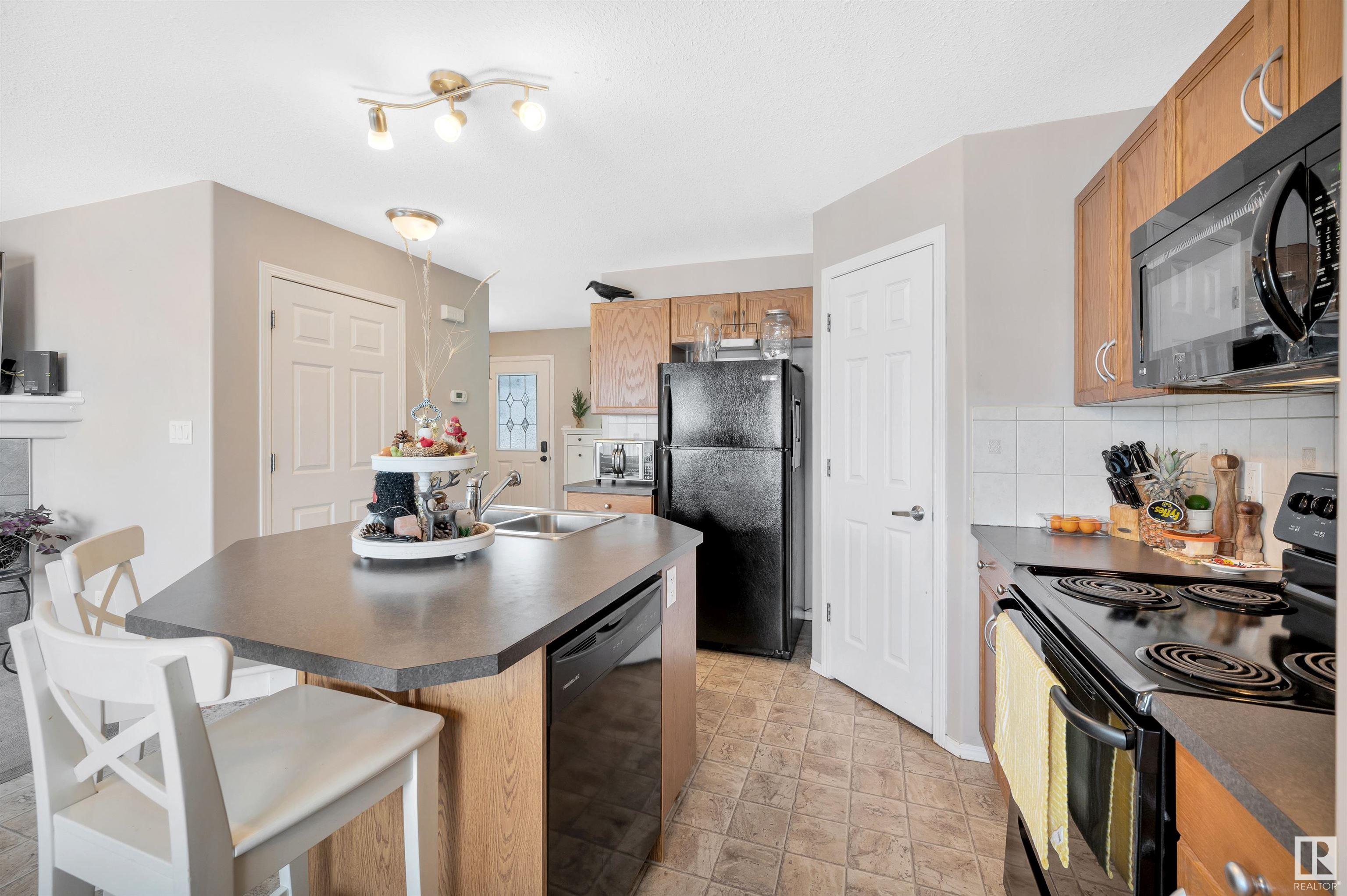      111 Galloway WD , Fort Saskatchewan,  ,T8L 0B9 ;  Listing Number: MLS E4419287