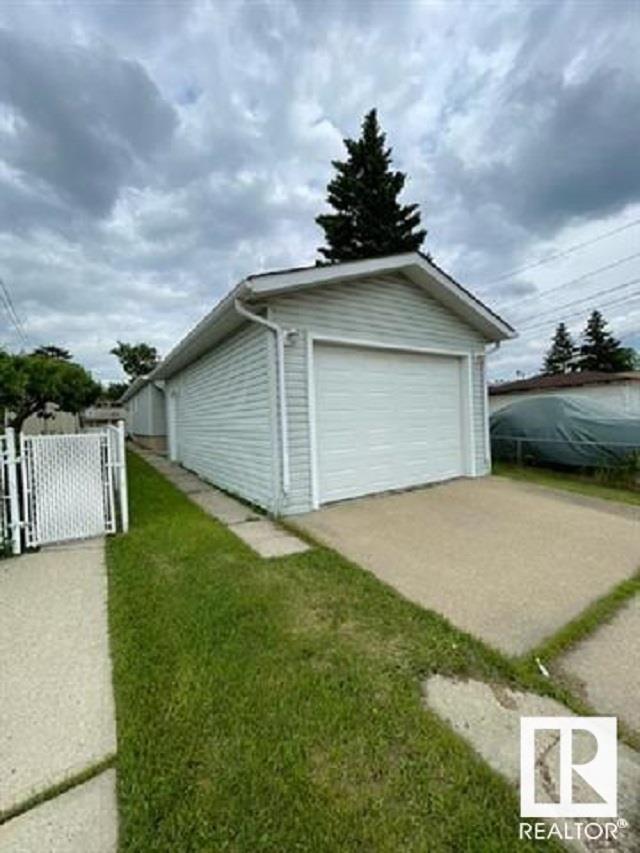      13218 81 ST NW , Edmonton,  ,T5C 1N7 ;  Listing Number: MLS E4419288