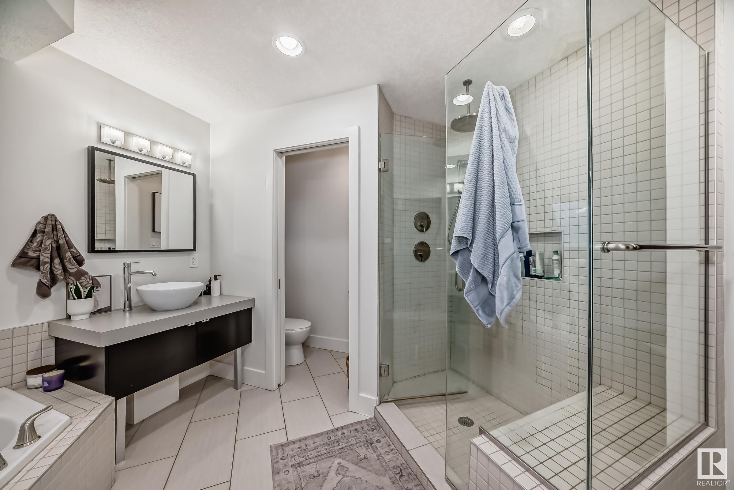      65 OAK VISTA DR , St. Albert,  ,T8N 1C1 ;  Listing Number: MLS E4419291