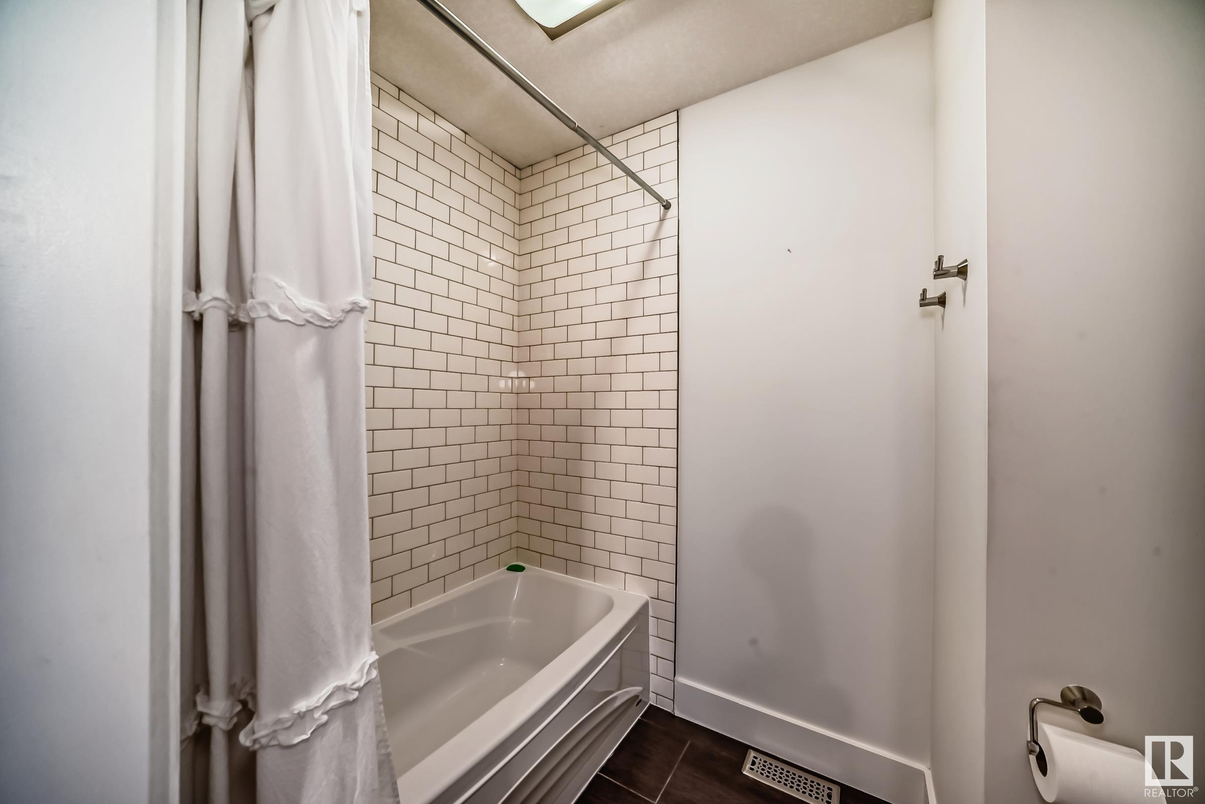      65 OAK VISTA DR , St. Albert,  ,T8N 1C1 ;  Listing Number: MLS E4419291