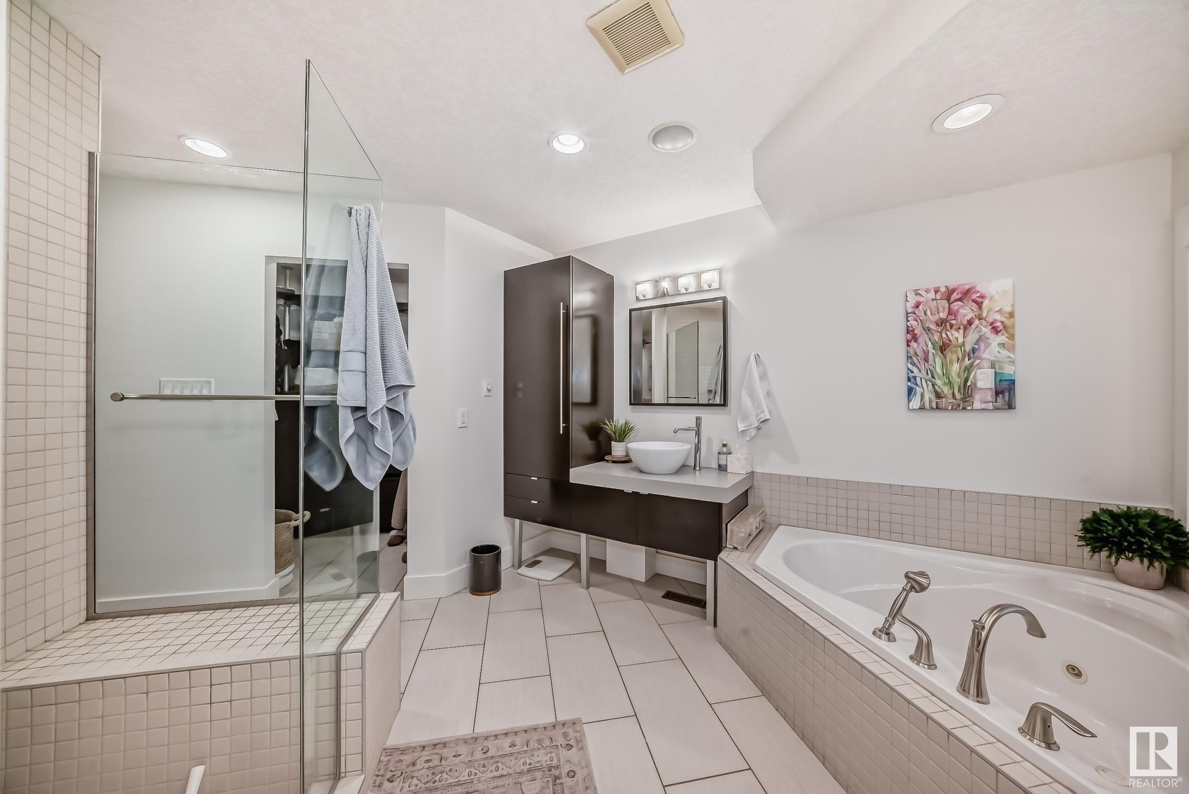      65 OAK VISTA DR , St. Albert,  ,T8N 1C1 ;  Listing Number: MLS E4419291