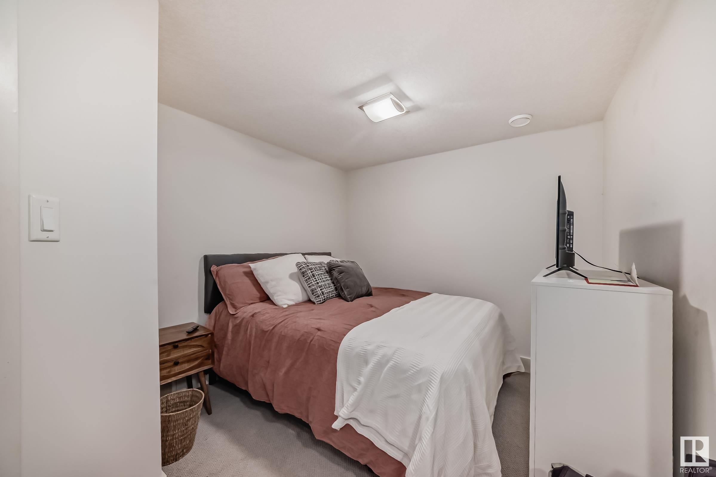      65 OAK VISTA DR , St. Albert,  ,T8N 1C1 ;  Listing Number: MLS E4419291