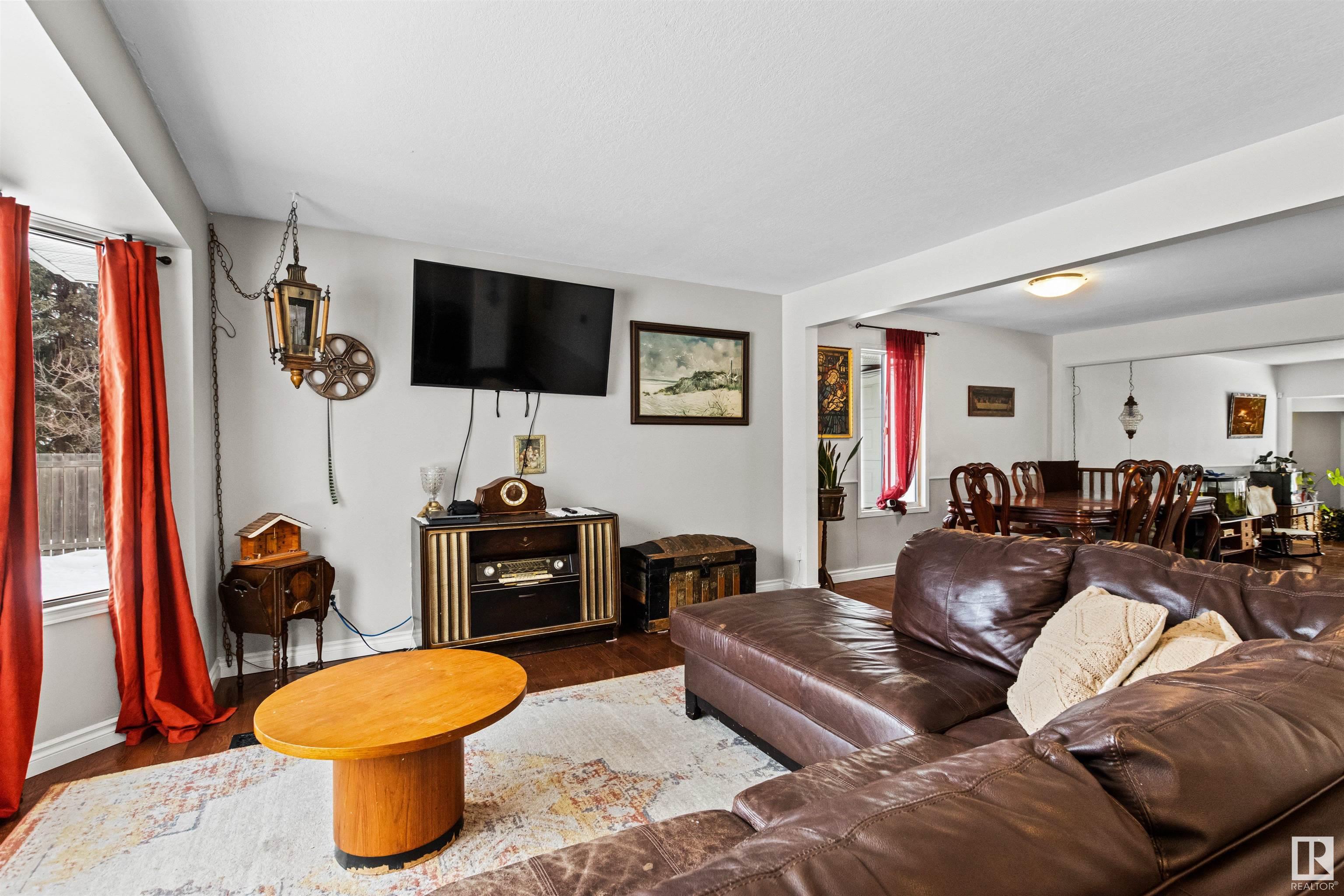      32 Salisbury AV , St. Albert,  ,T8N 0L9 ;  Listing Number: MLS E4419293