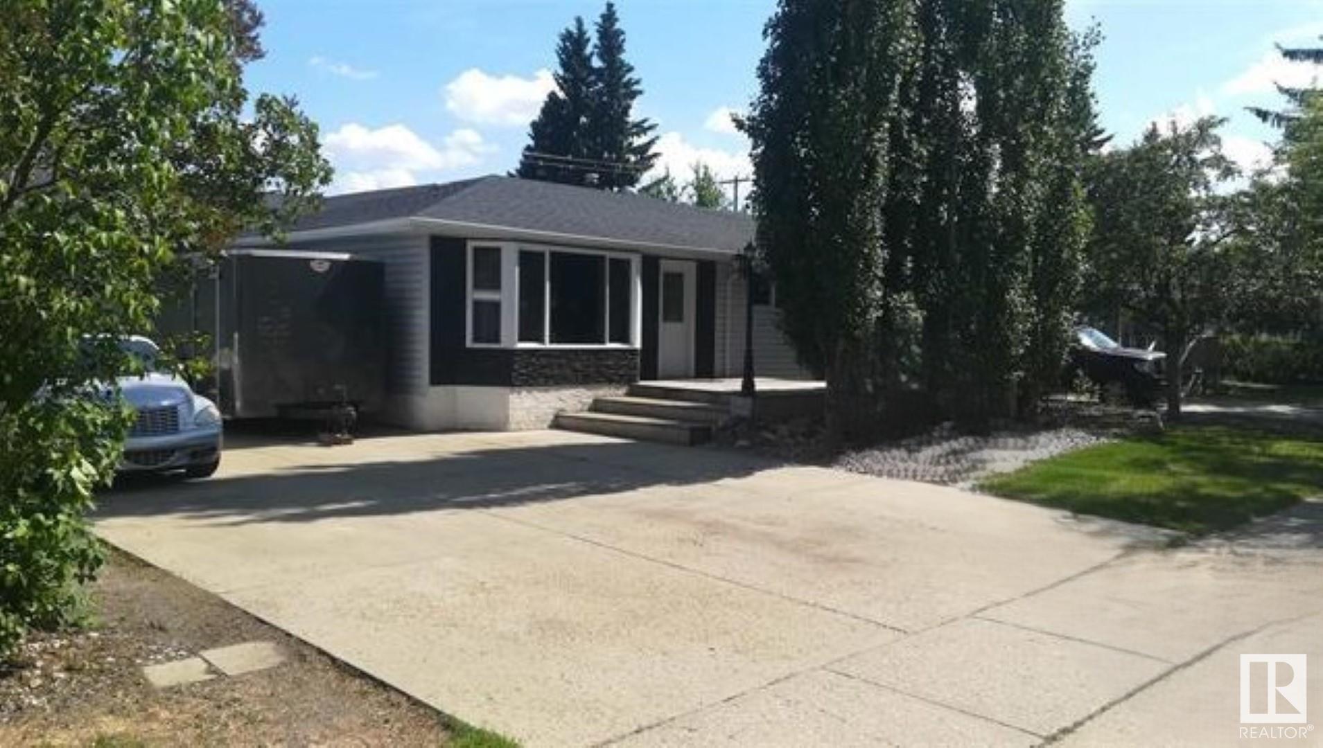      32 Salisbury AV , St. Albert,  ,T8N 0L9 ;  Listing Number: MLS E4419293