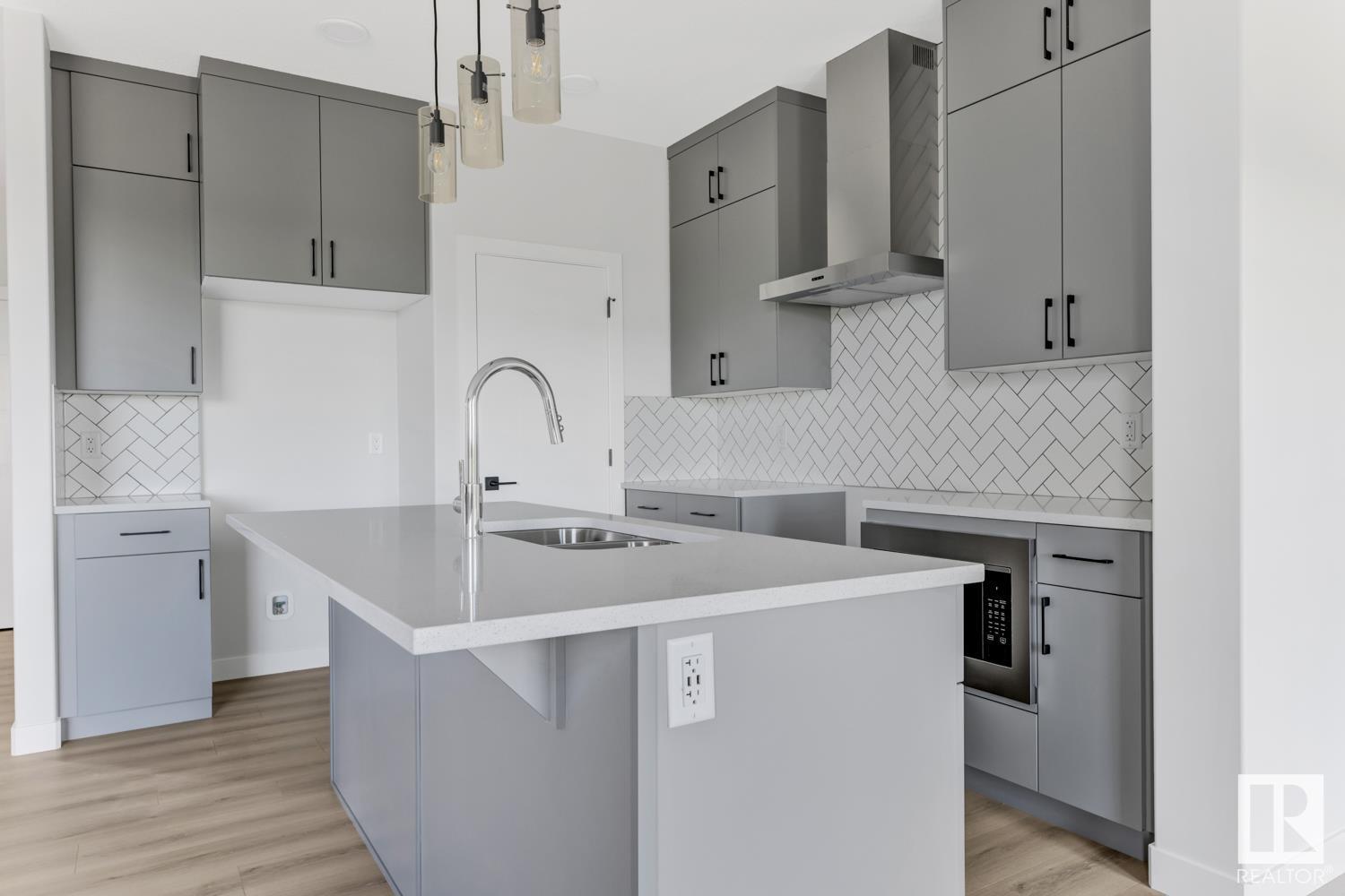      9 Red Crest WY , St. Albert,  ,T8N 7Y7 ;  Listing Number: MLS E4419300