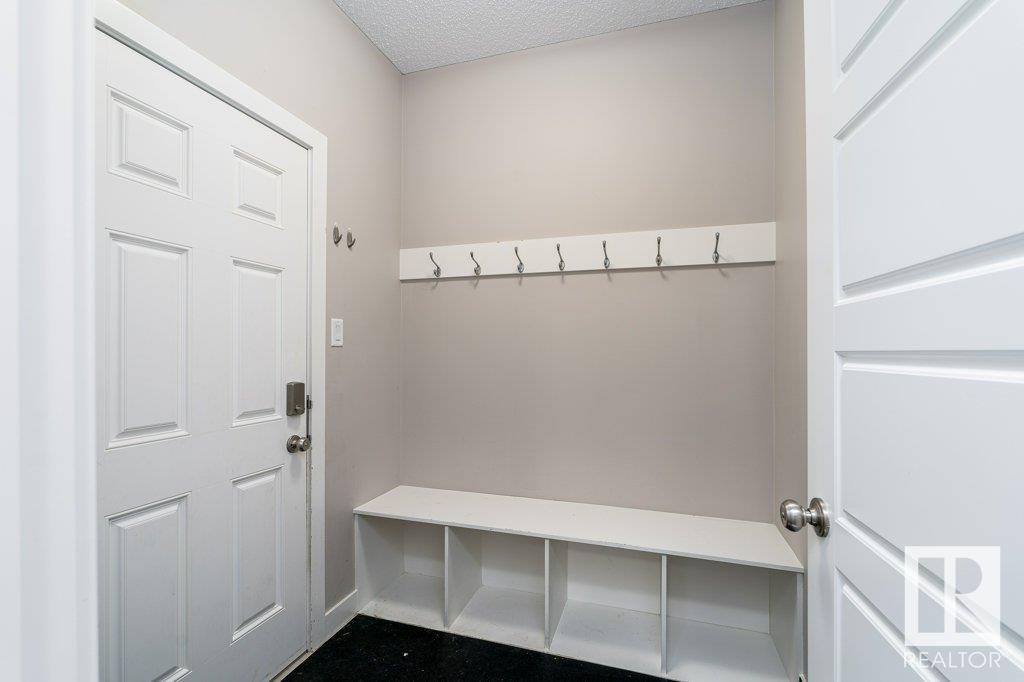      17505 9A AV SW , Edmonton,  ,T6N 1C7 ;  Listing Number: MLS E4419303