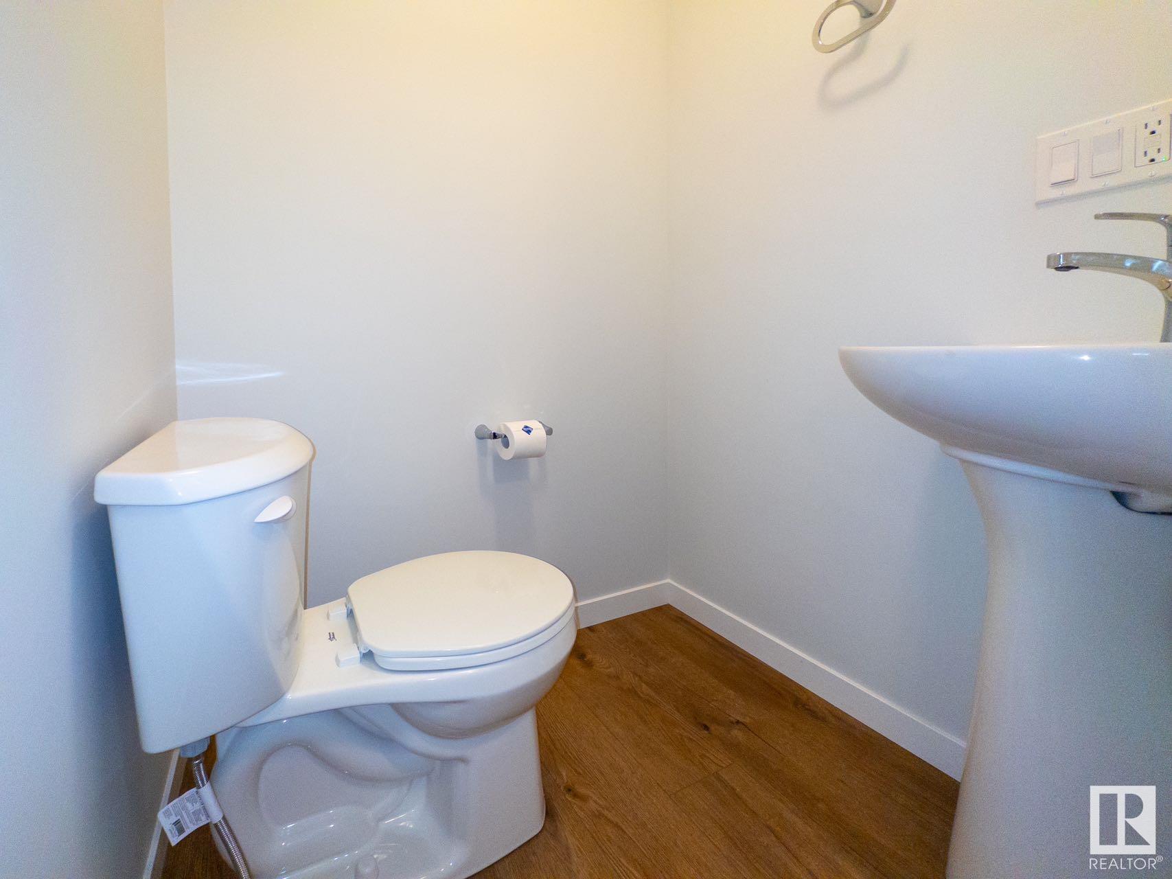      497 Desrochers Blvd. SW SW , Edmonton,  ,T6W 5L4 ;  Listing Number: MLS E4419304