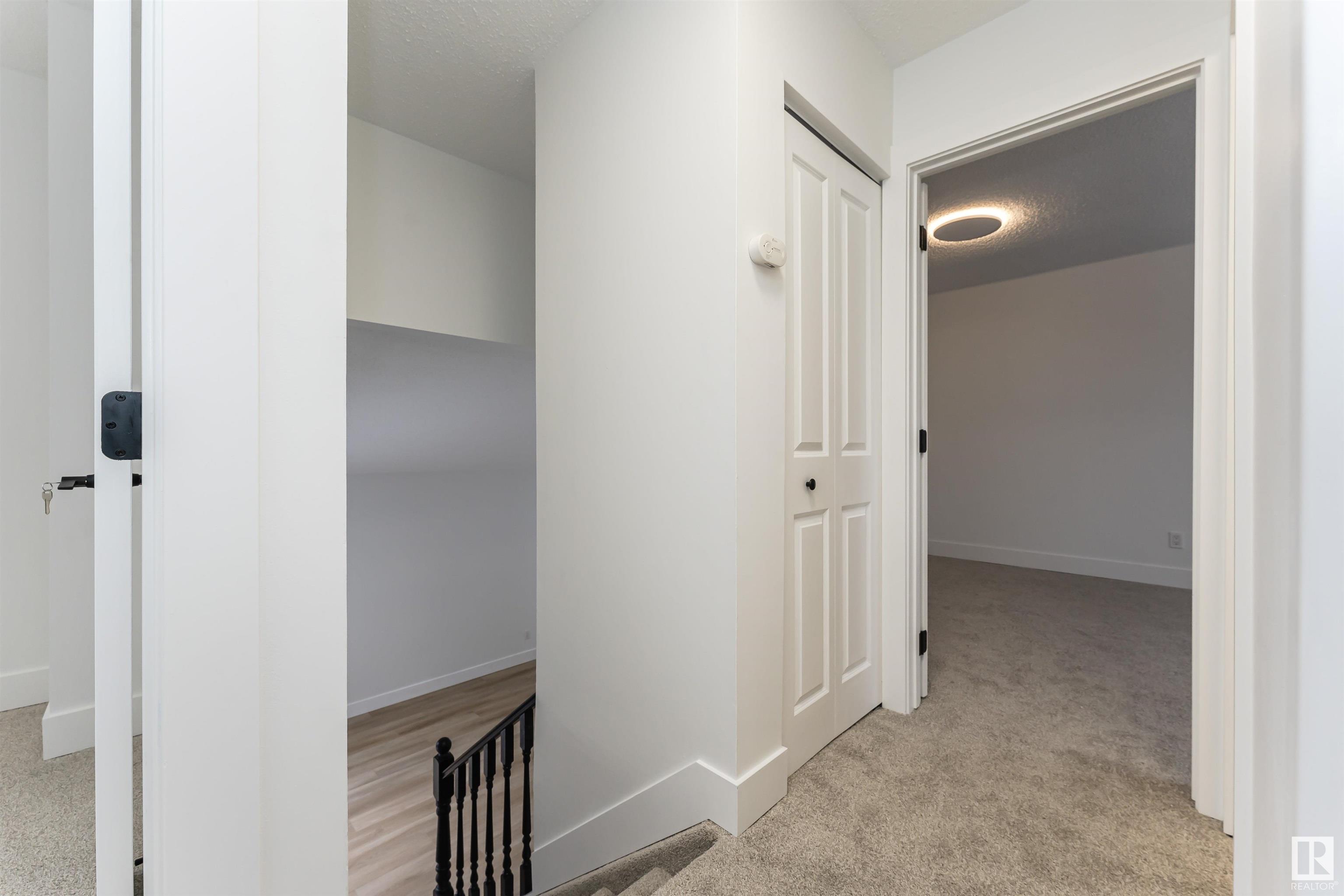      6045 35A AV NW , Edmonton,  ,T6L 1G7 ;  Listing Number: MLS E4419316