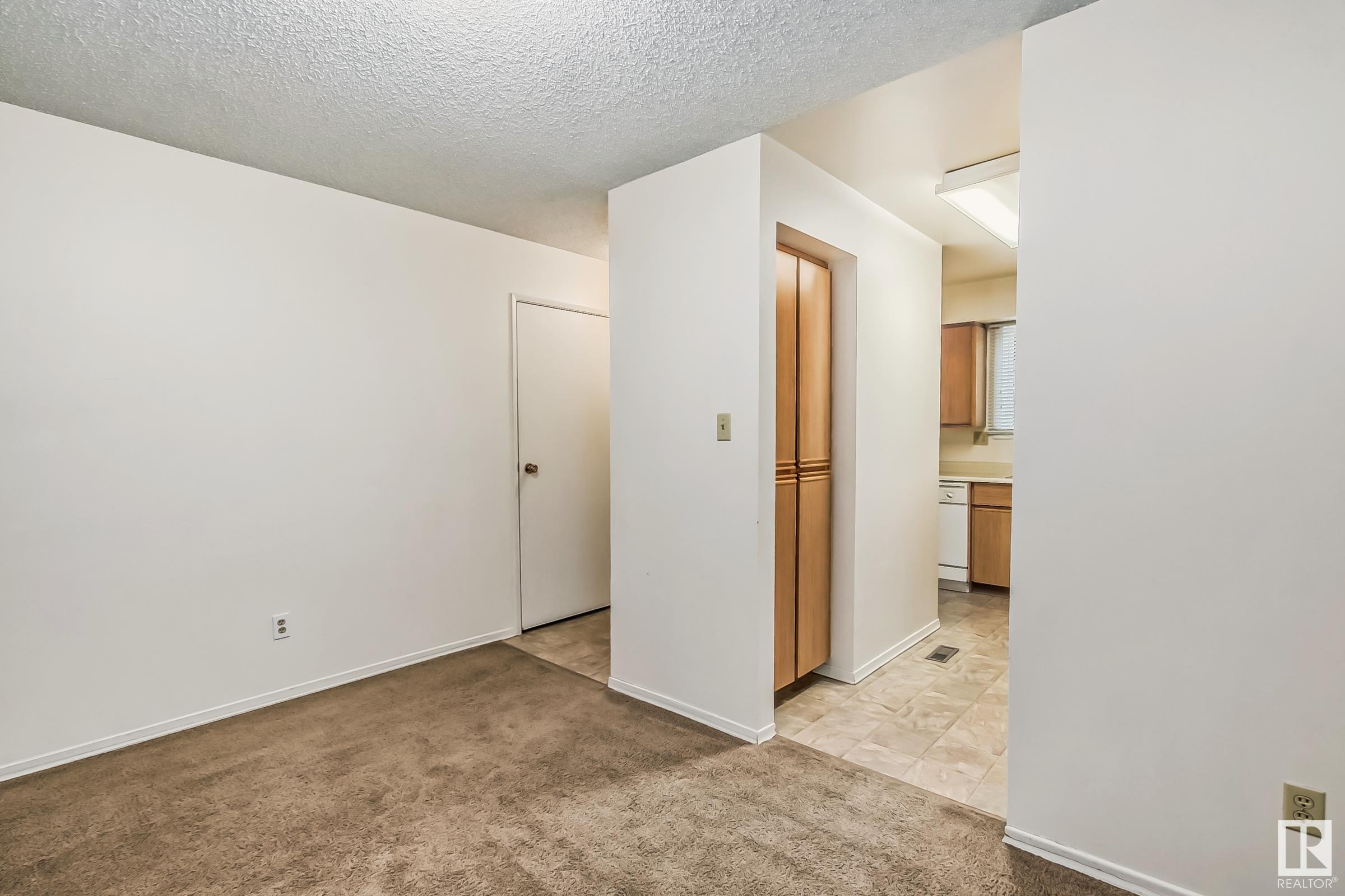      #16 7604 29 AV NW , Edmonton,  ,T6K 3Z2 ;  Listing Number: MLS E4419317