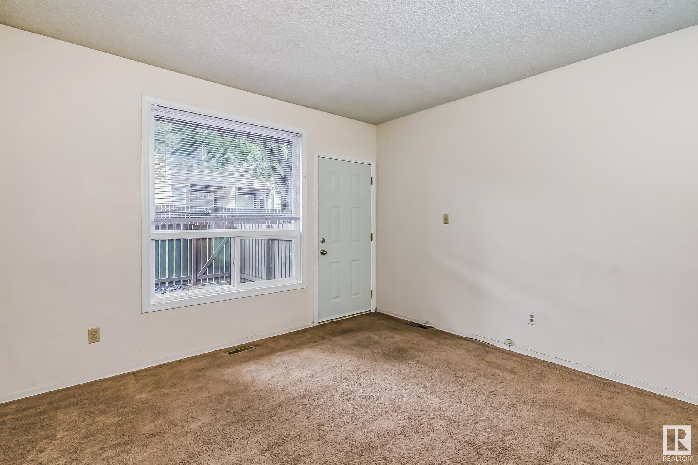      #16 7604 29 AV NW , Edmonton,  ,T6K 3Z2 ;  Listing Number: MLS E4419317