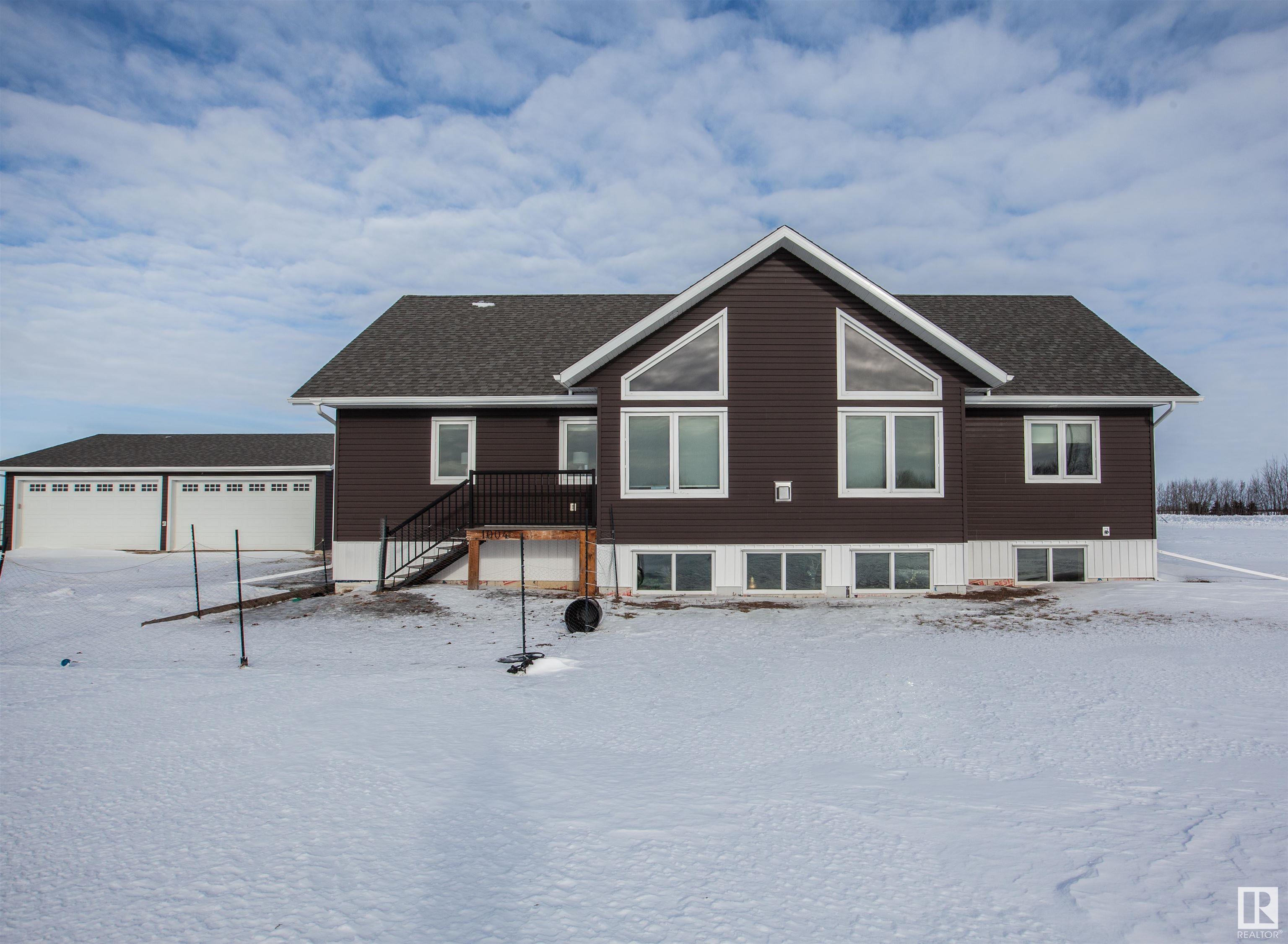      1004 McCarter AV , Rural Camrose County,  ,T0B 3P0 ;  Listing Number: MLS E4419342