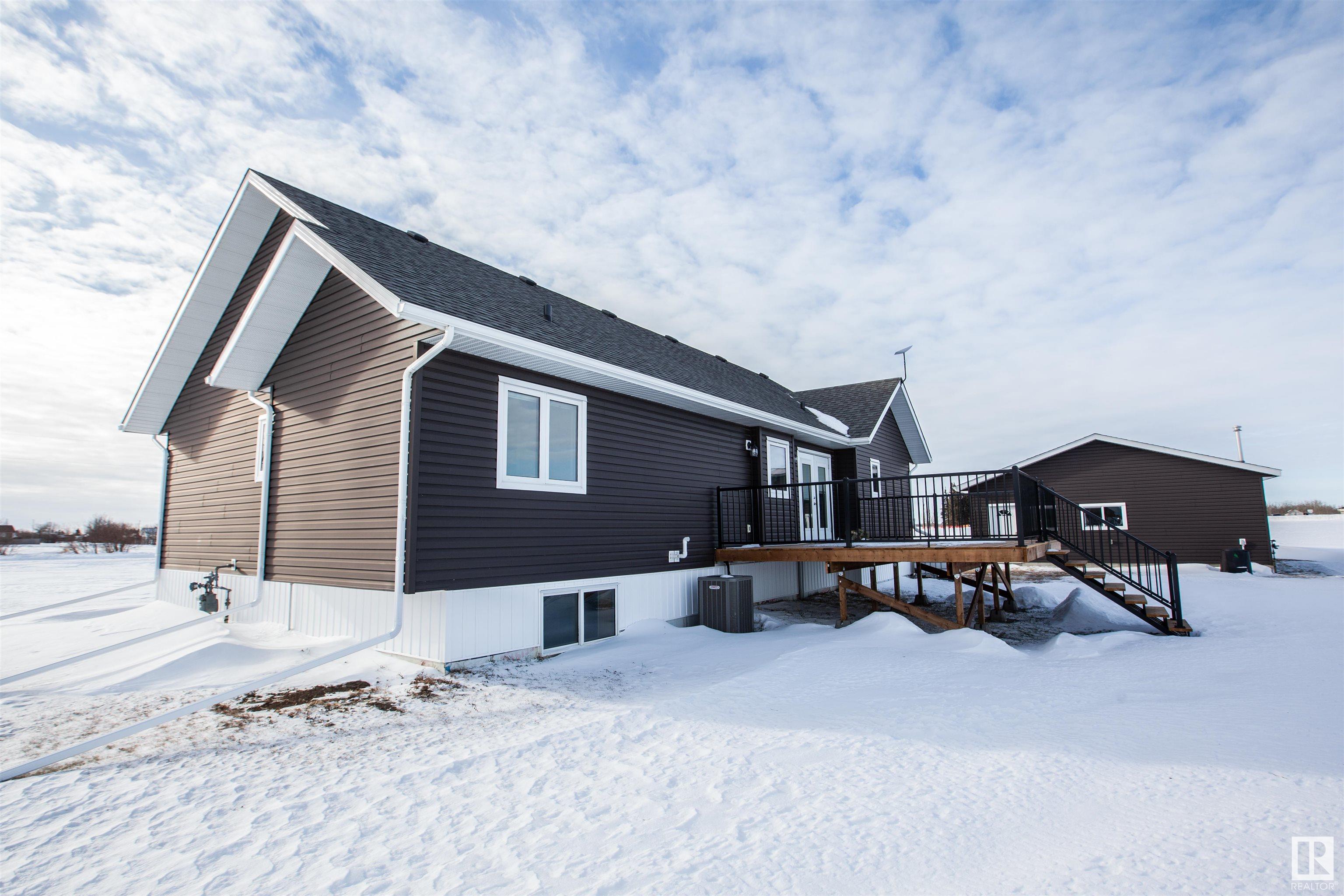      1004 McCarter AV , Rural Camrose County,  ,T0B 3P0 ;  Listing Number: MLS E4419342