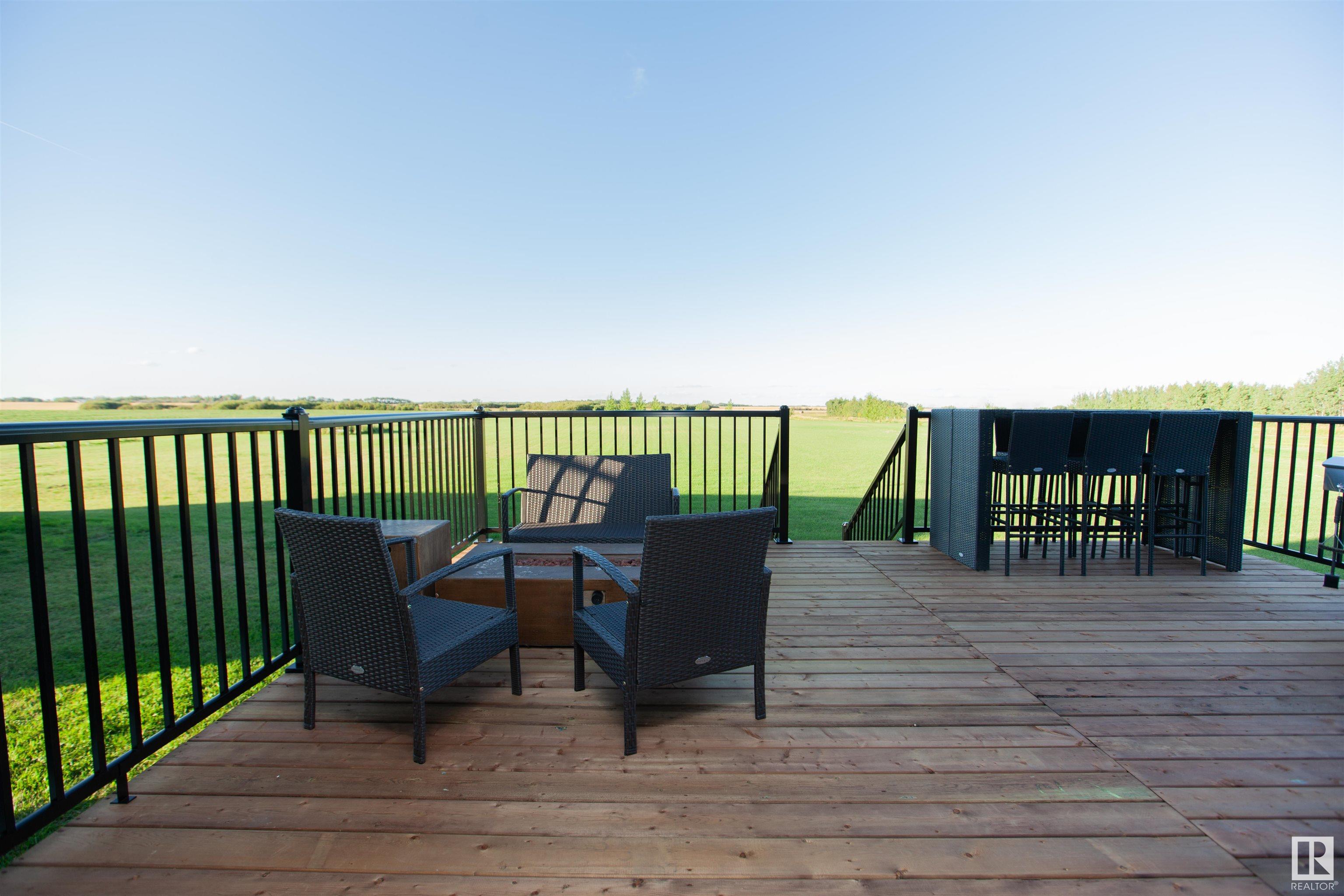      1004 McCarter AV , Rural Camrose County,  ,T0B 3P0 ;  Listing Number: MLS E4419342