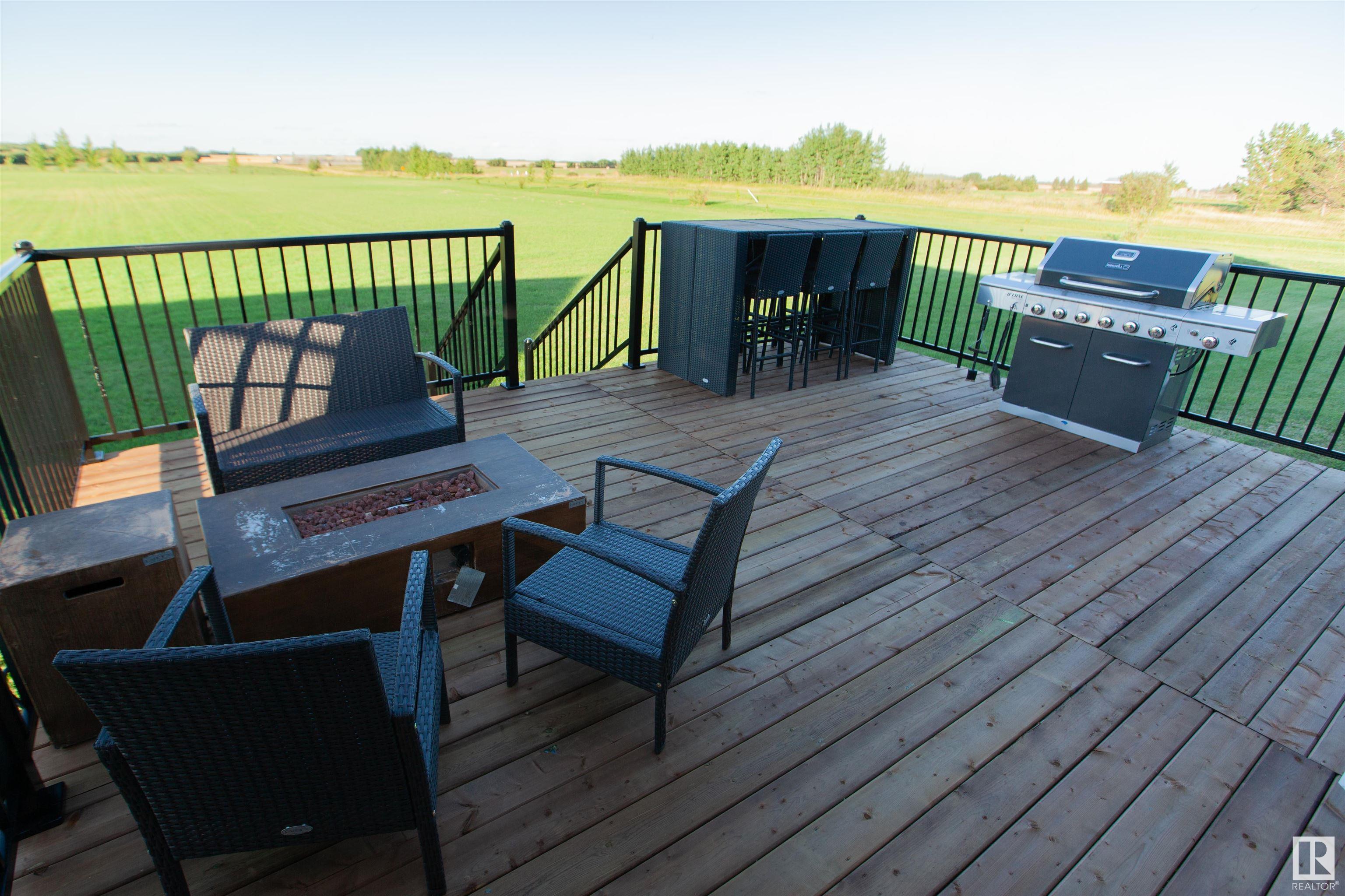      1004 McCarter AV , Rural Camrose County,  ,T0B 3P0 ;  Listing Number: MLS E4419342
