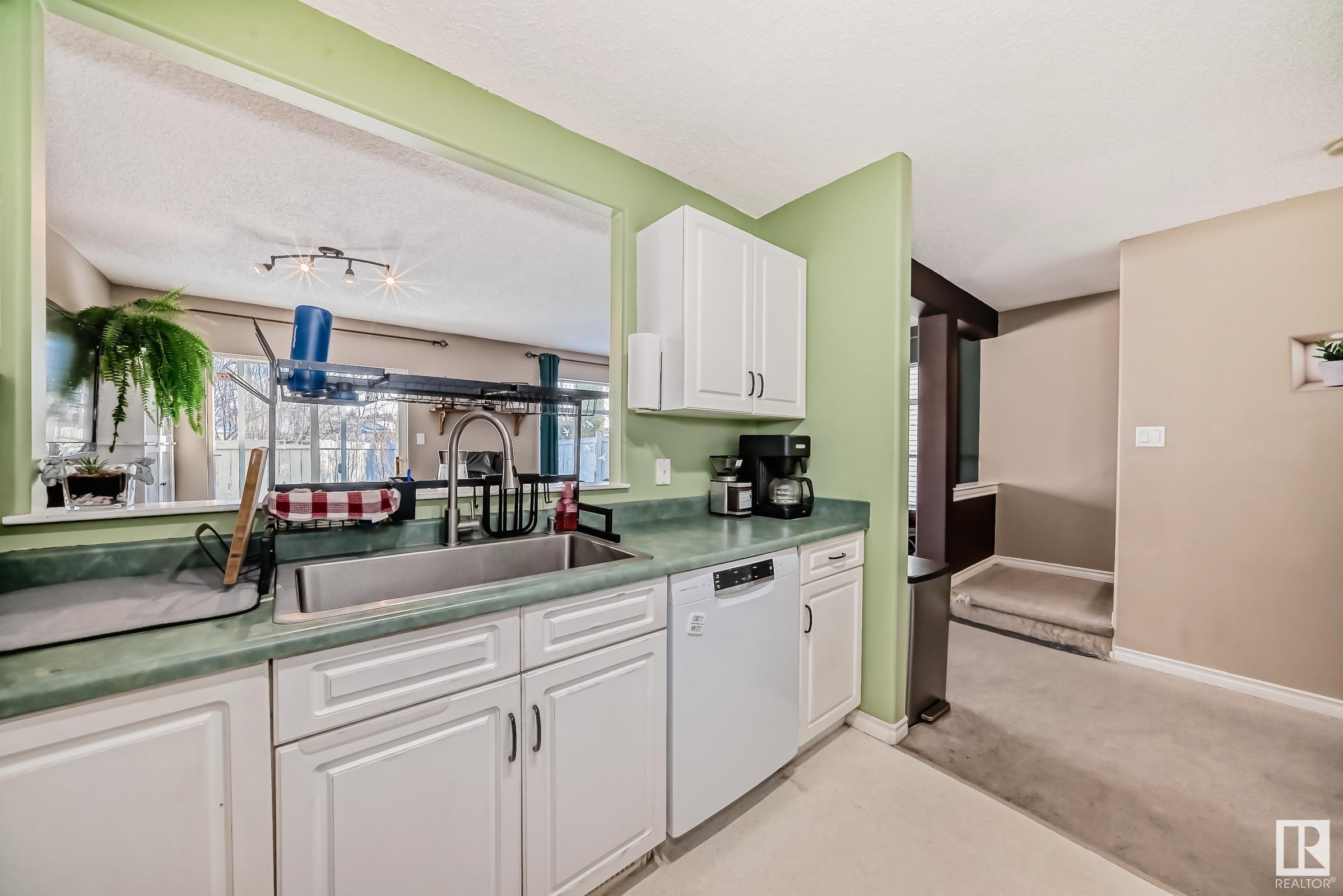      #40 13 HAWTHORNE CR , St. Albert,  ,T8N 6N5 ;  Listing Number: MLS E4419351